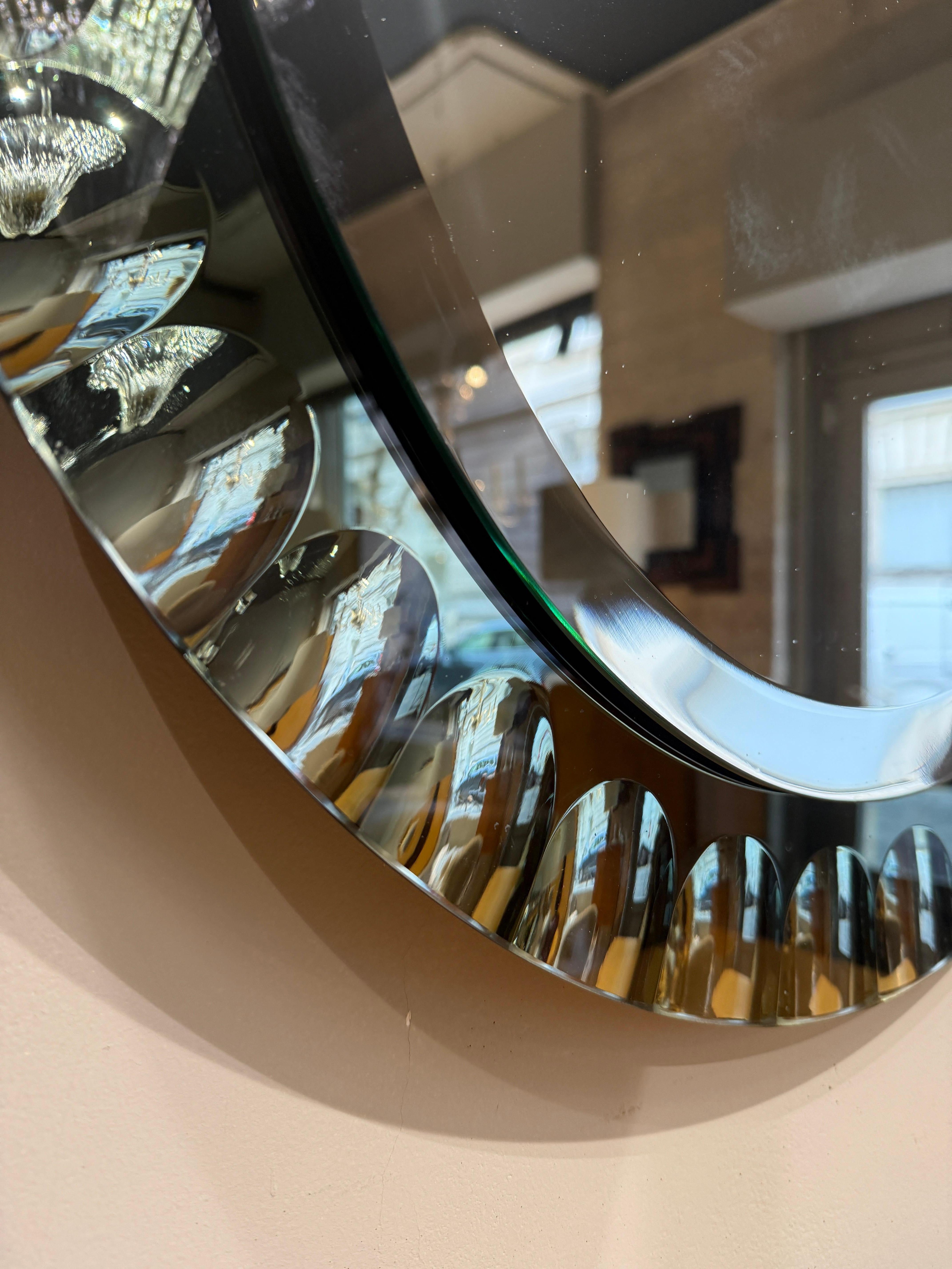 Miroir ovale Cristal art Italie 1960 Bon état - En vente à PARIS, FR