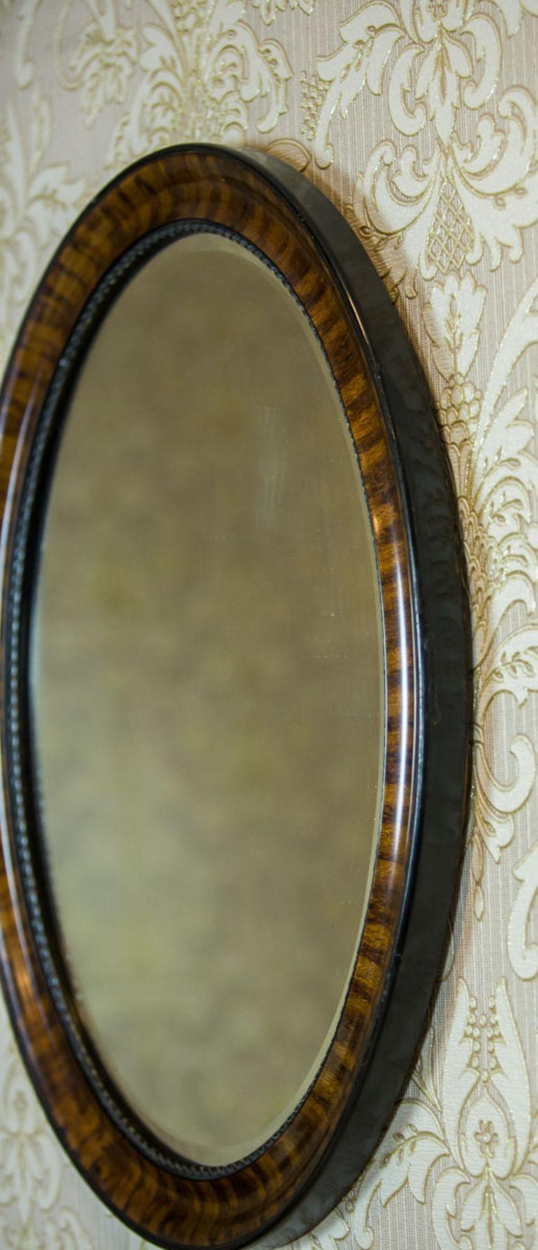 Oval Mirror from the 1930s In Good Condition In Opole, PL