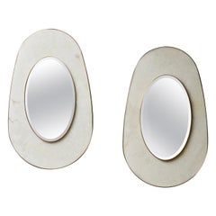 Oval Mirror in Alabaster by Studio Glustin