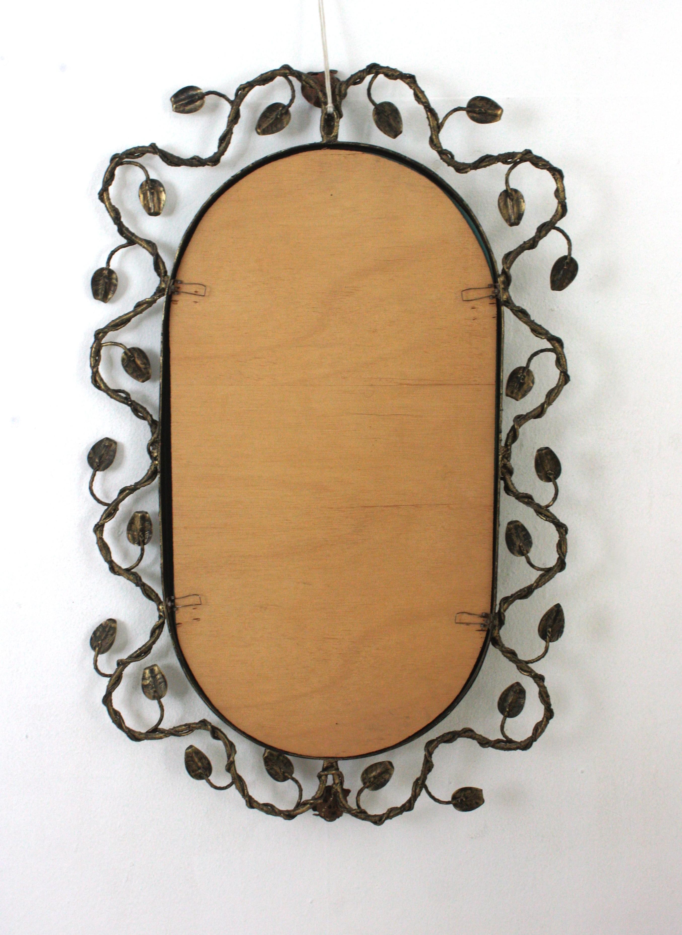Oval Mirror in Gilt Iron with Foliage Floral Motifs, 1950s For Sale 3