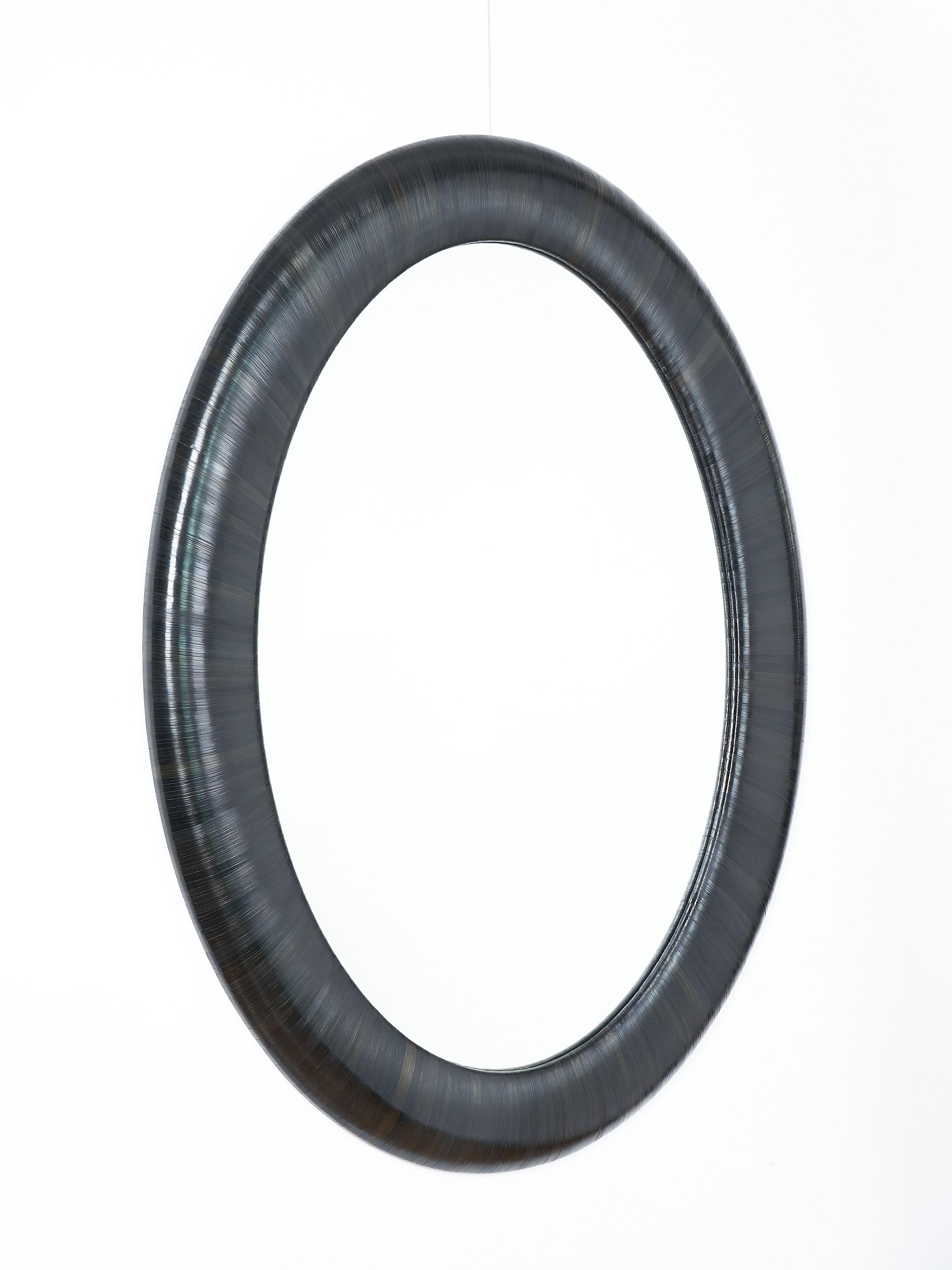 Oval Mirror Frame- - A Tribute to Jean-Micael Frank
Designed and crafted By Val Khvan, this elegant oval mirror pays homage to the timeless aesthetic of legendary French designer Jean Micael Frank. The frame is meticulously finished using the