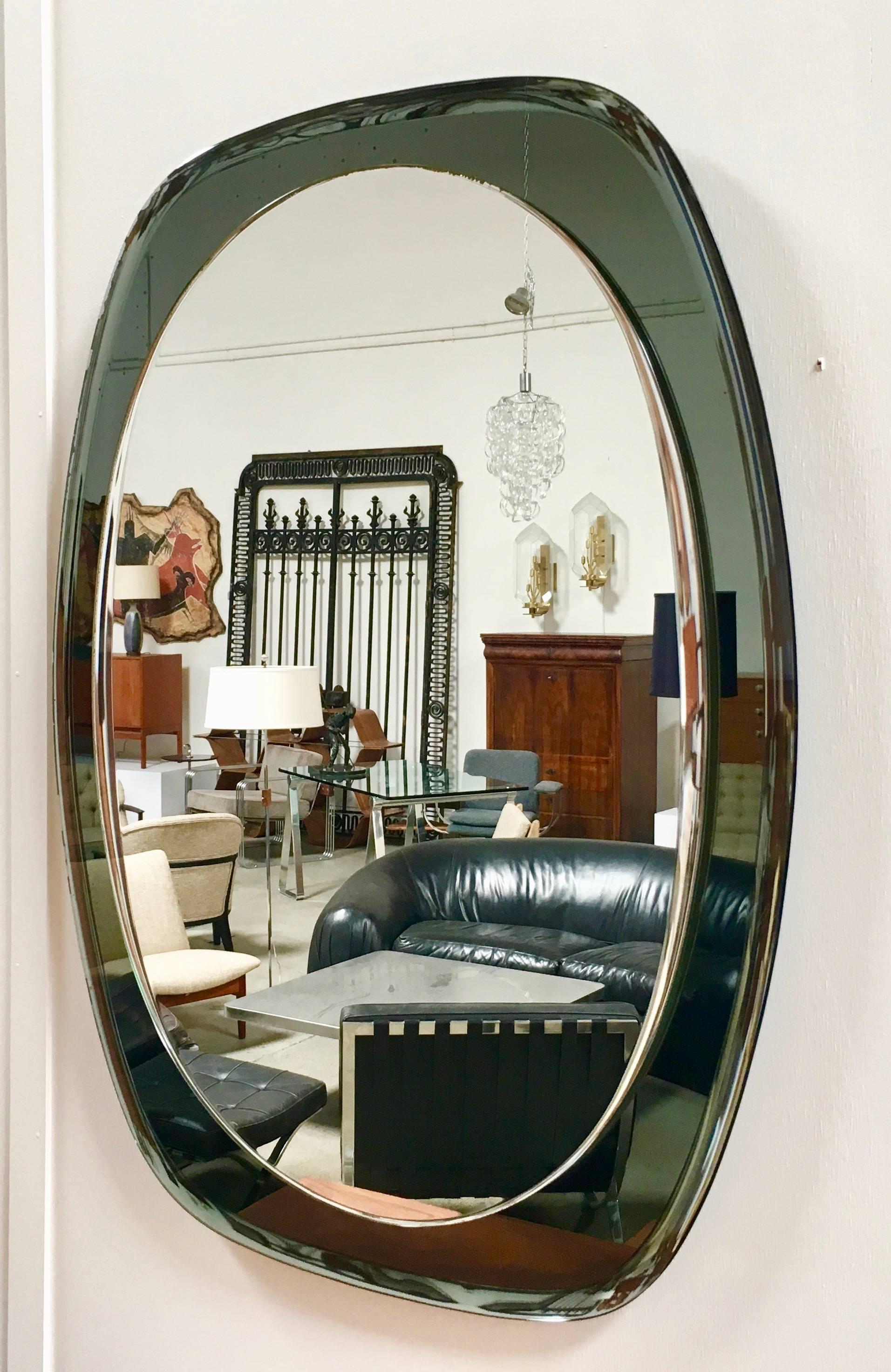Oval Mirror in the Style of Fontana Arte, Italy, 1970s In Good Condition In Denton, TX