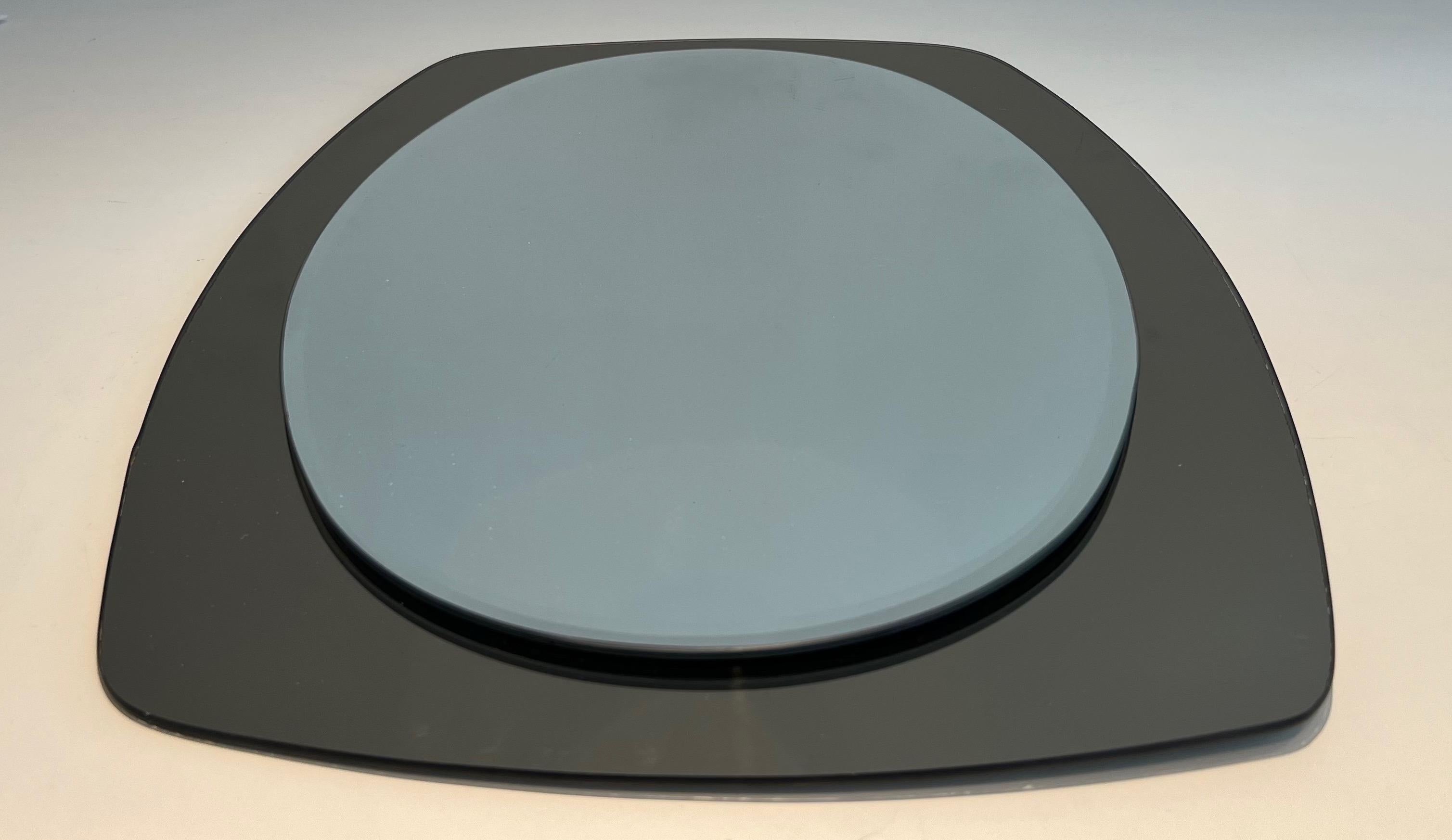 Mid-Century Modern Oval mirror. Italian work by Fontana Arte. Circa 1970 For Sale