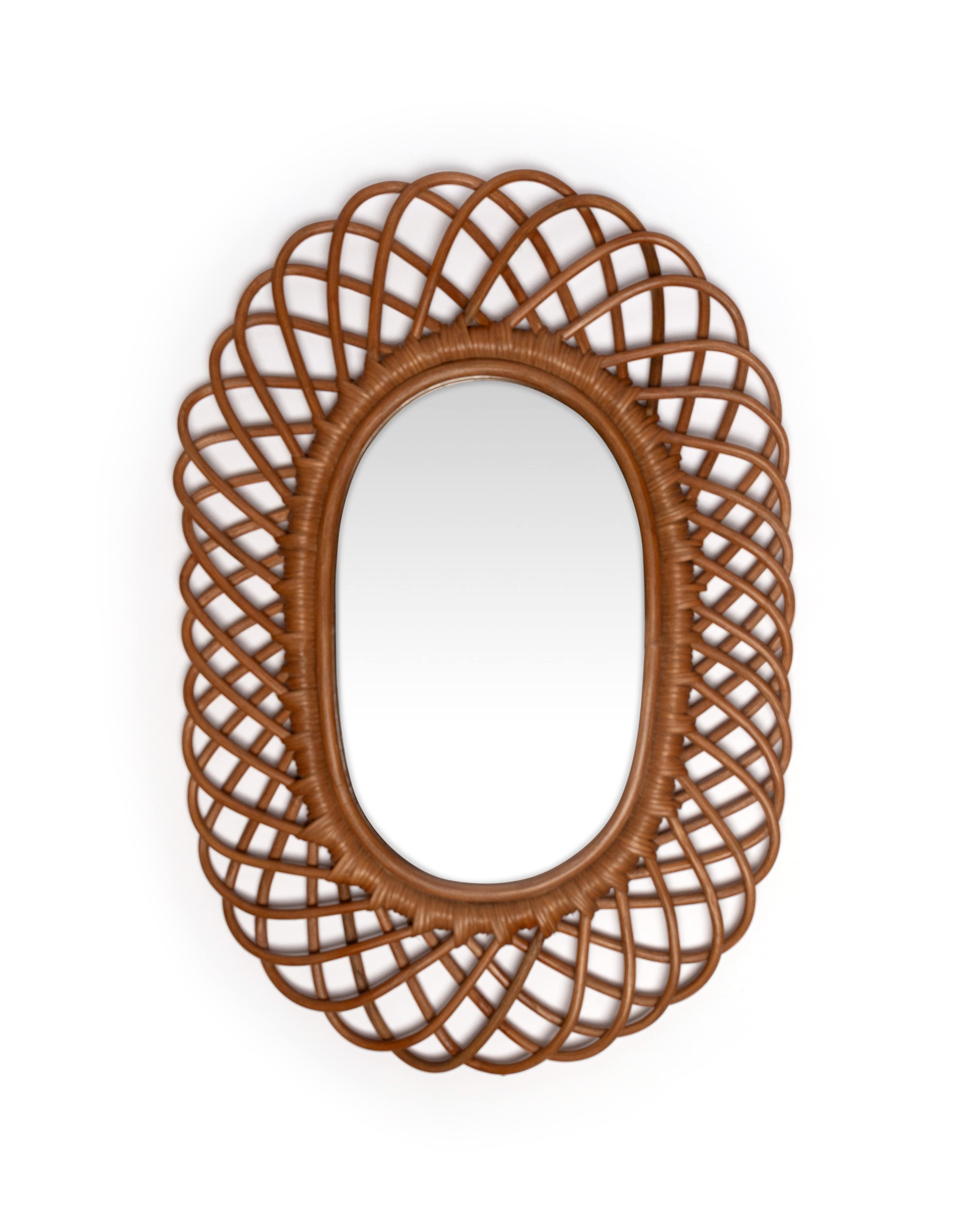 Specchio ovale, Rattan In condizioni Nuovo in vendita a London, GB