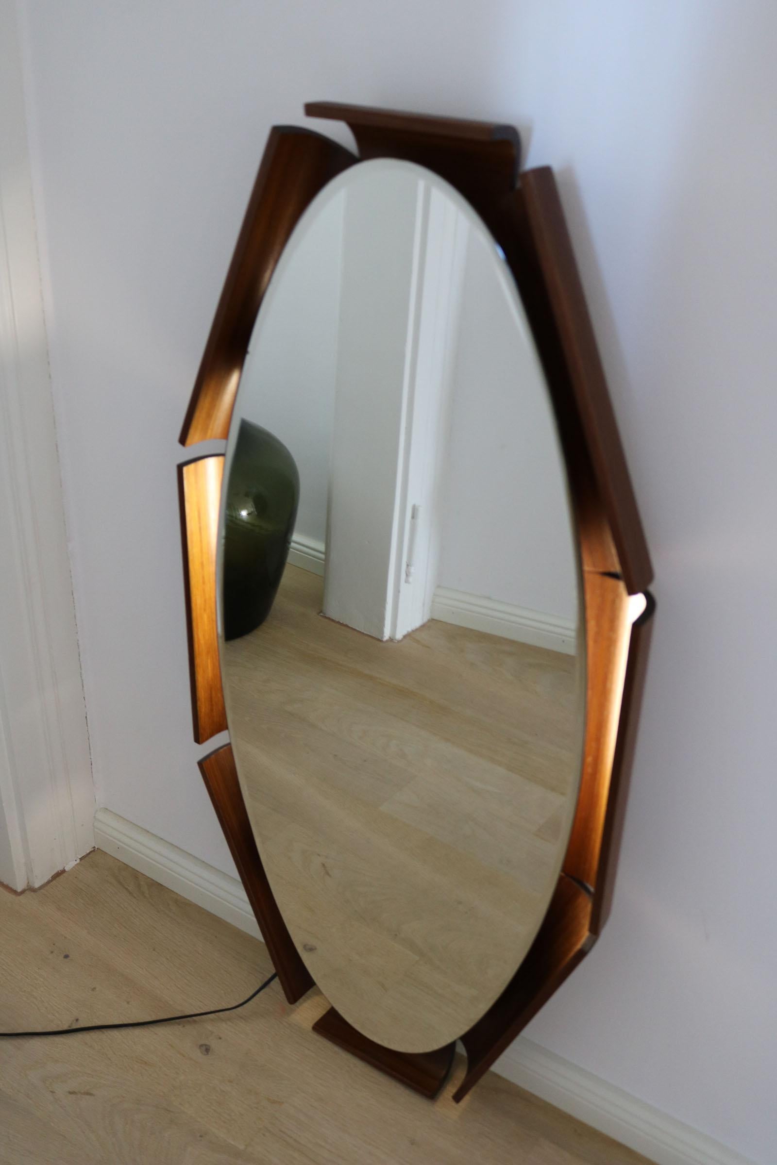 Oval Mirror with Backlight on Curved Teak Plywood Frame, by I.S.A. Bergamo For Sale 12