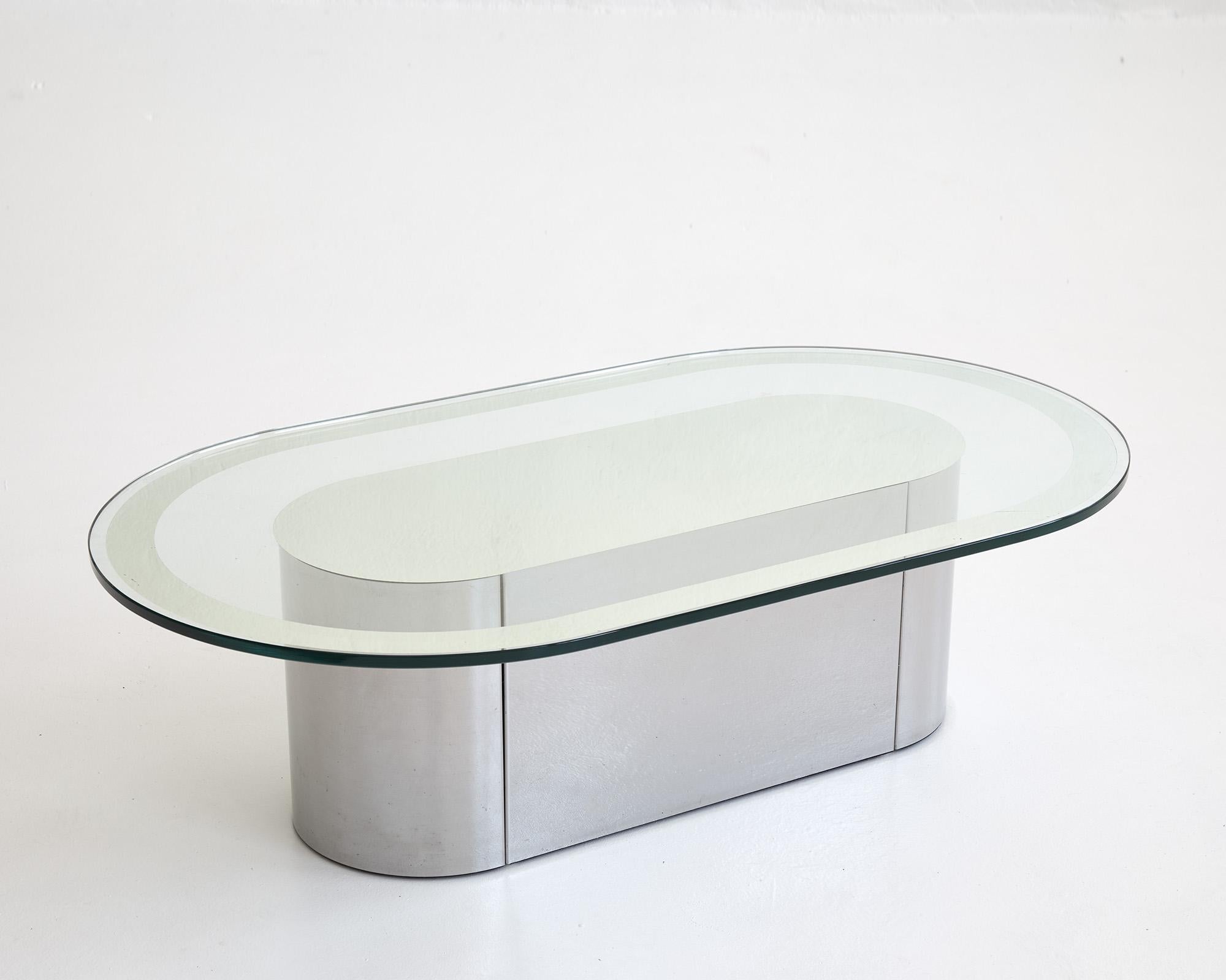 Mesa de centro Roche Bobois de metal pulido con espejo y cristal, Francia  1970 Italiano en venta