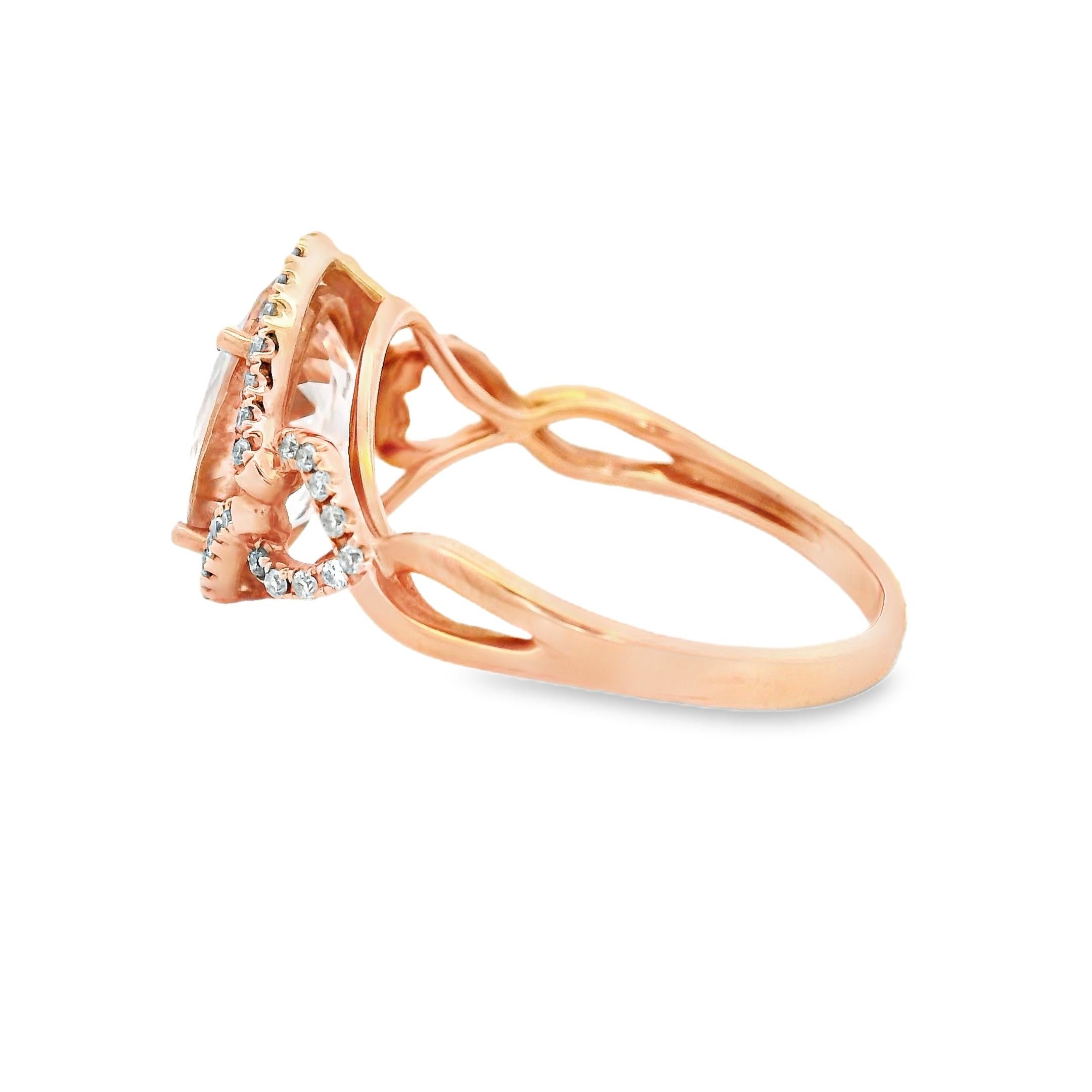 Anillo Ovalado de Morganita y Diamantes en Oro Rosa de 14K Talla 7 en Nuevo estado para la venta en New York, NY