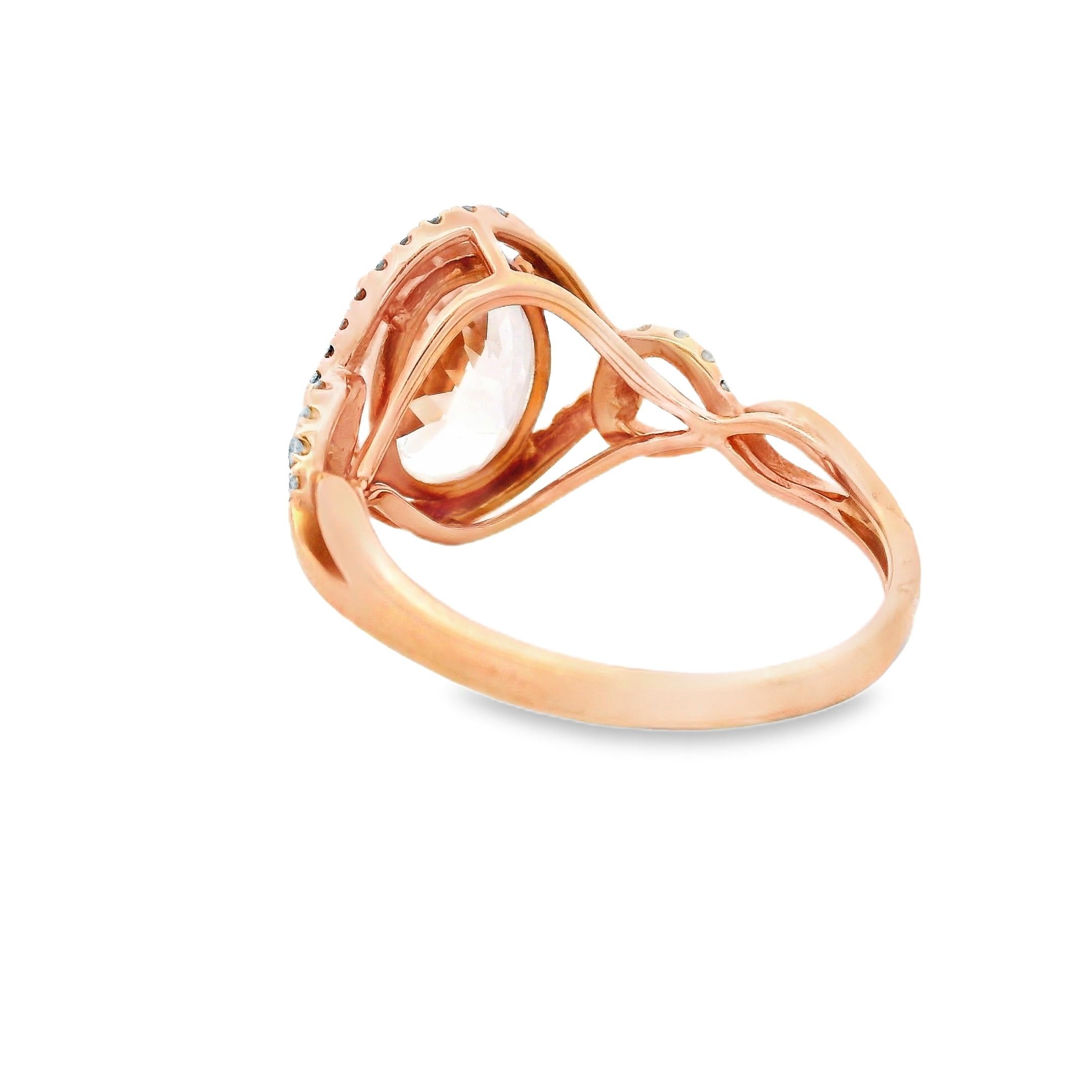 De las mujeres Anillo Ovalado de Morganita y Diamantes en Oro Rosa de 14K Talla 7 en venta