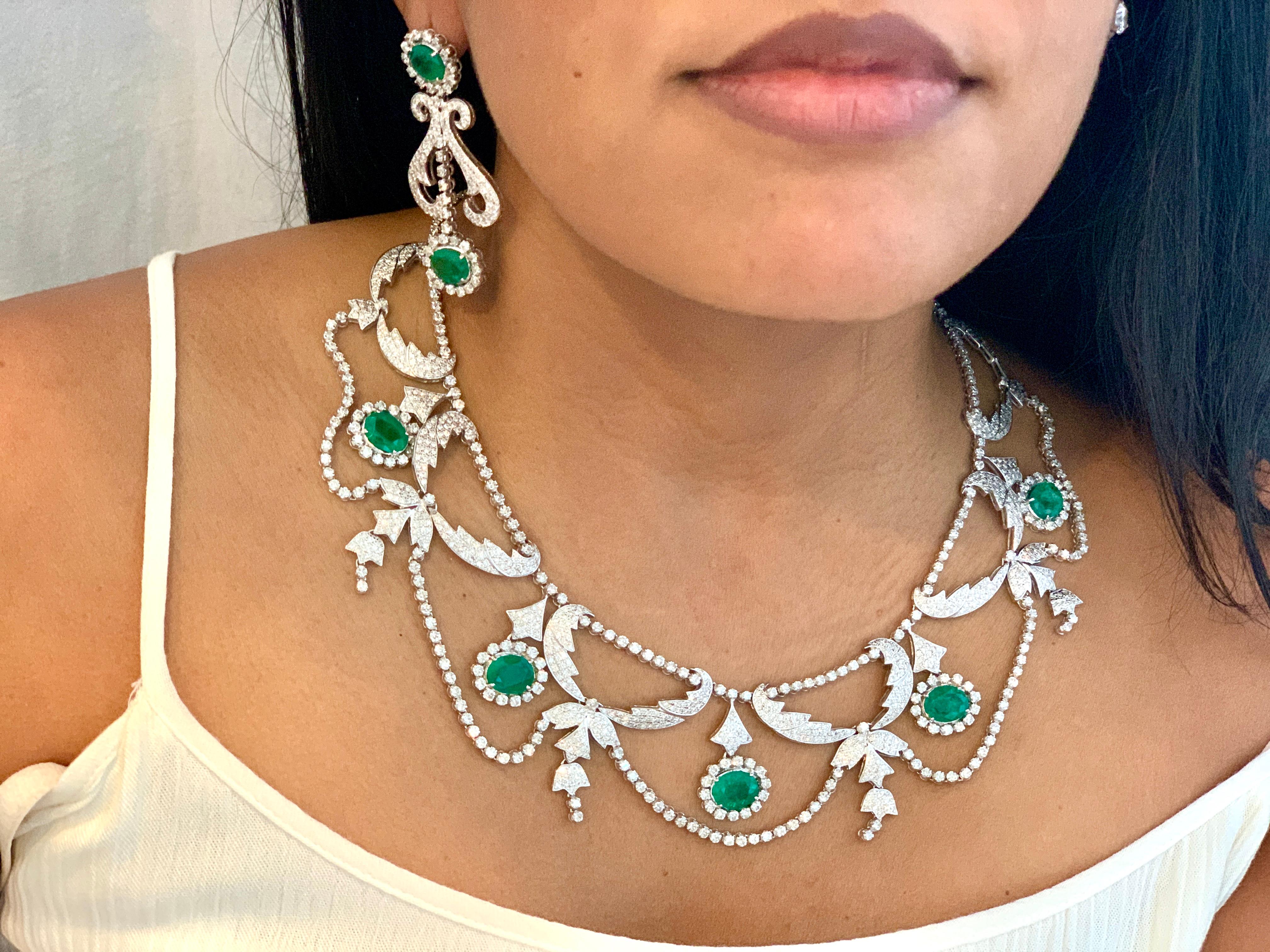 Oval Natural Zambian Emerald & Diamond Fringe Necklace and Earring Bridal Suite For Sale 14