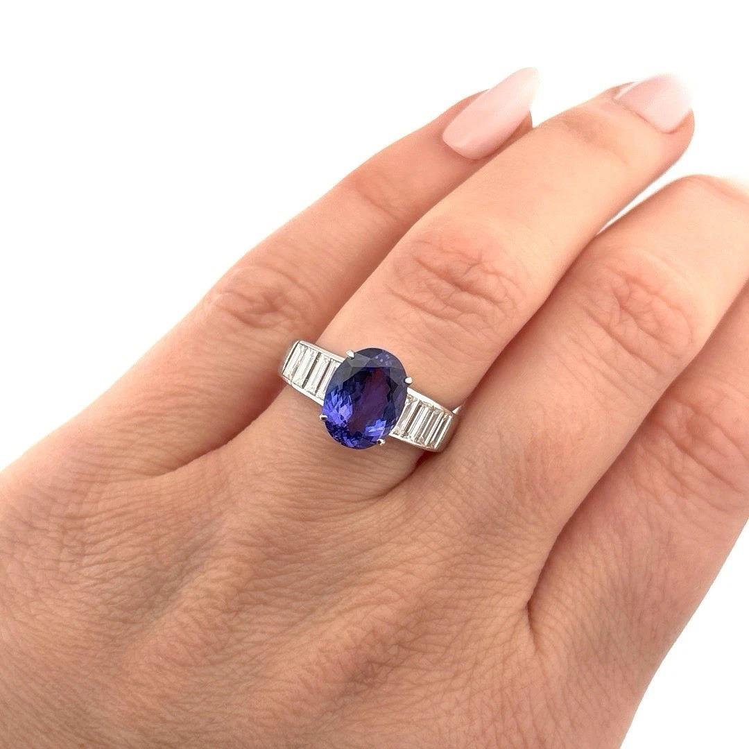 Oval Natural 2.79CT 18K/14K White Gold Tanzanite & Baguette Diamond Ring Size 7 For Sale 2