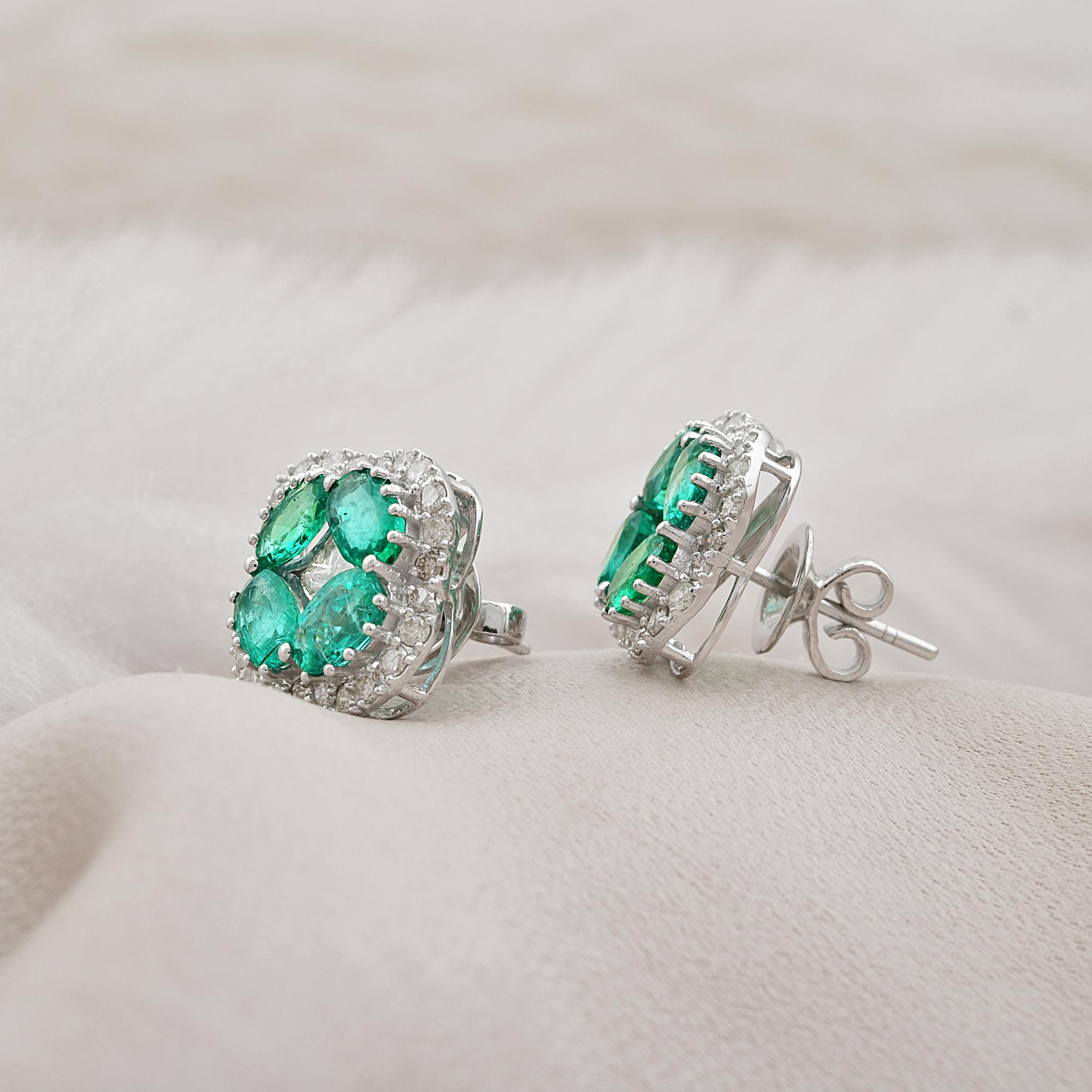 Modern Oval Natural Emerald Clover Stud Earrings Diamond Pave 14k White Gold Jewelry For Sale