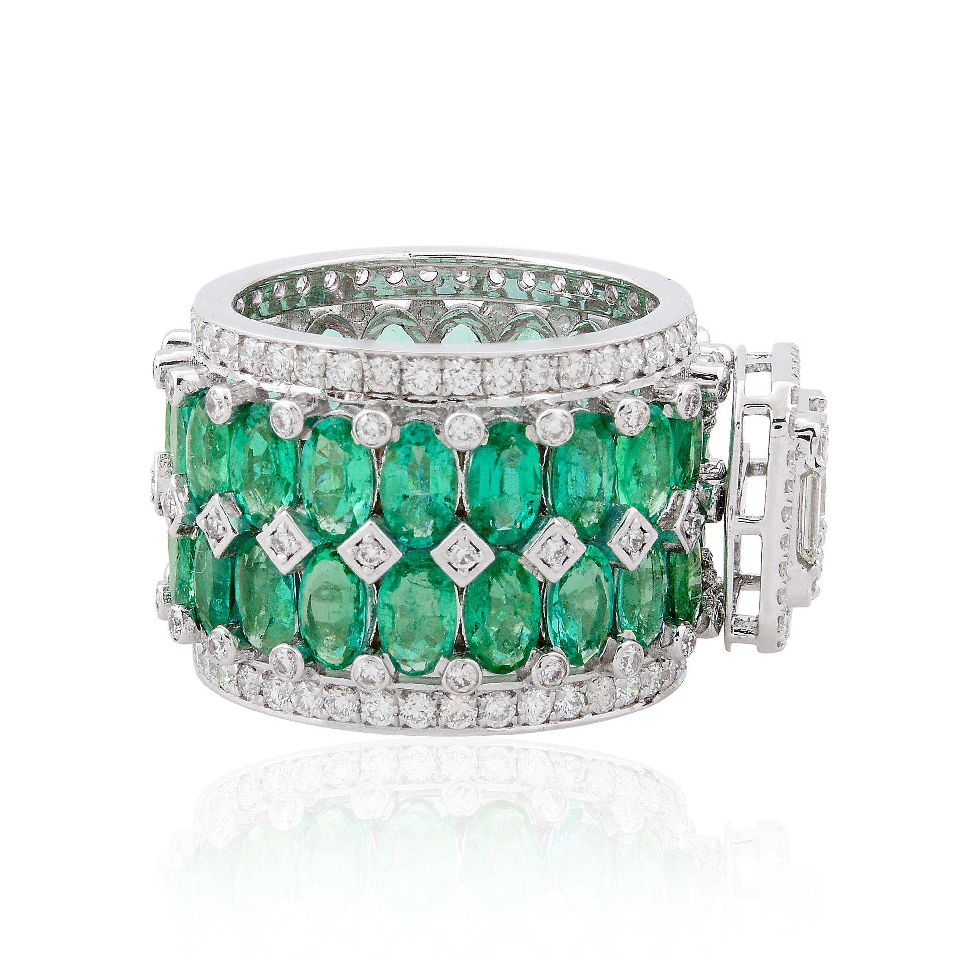 Code d'article :- SER-21231
Poids brut :- 12.75 gm
Or blanc massif 18k Poids :- 10.89 gm
Diamant Naturel Poids:- 2.15 ct ( DIAMANT DE CLARTÉ MOYENNE SI1-SI2 & COULEUR H-I )
Poids de l'émeraude :- 7.11 ct
Taille de la bague : - 7 US & Toutes tailles