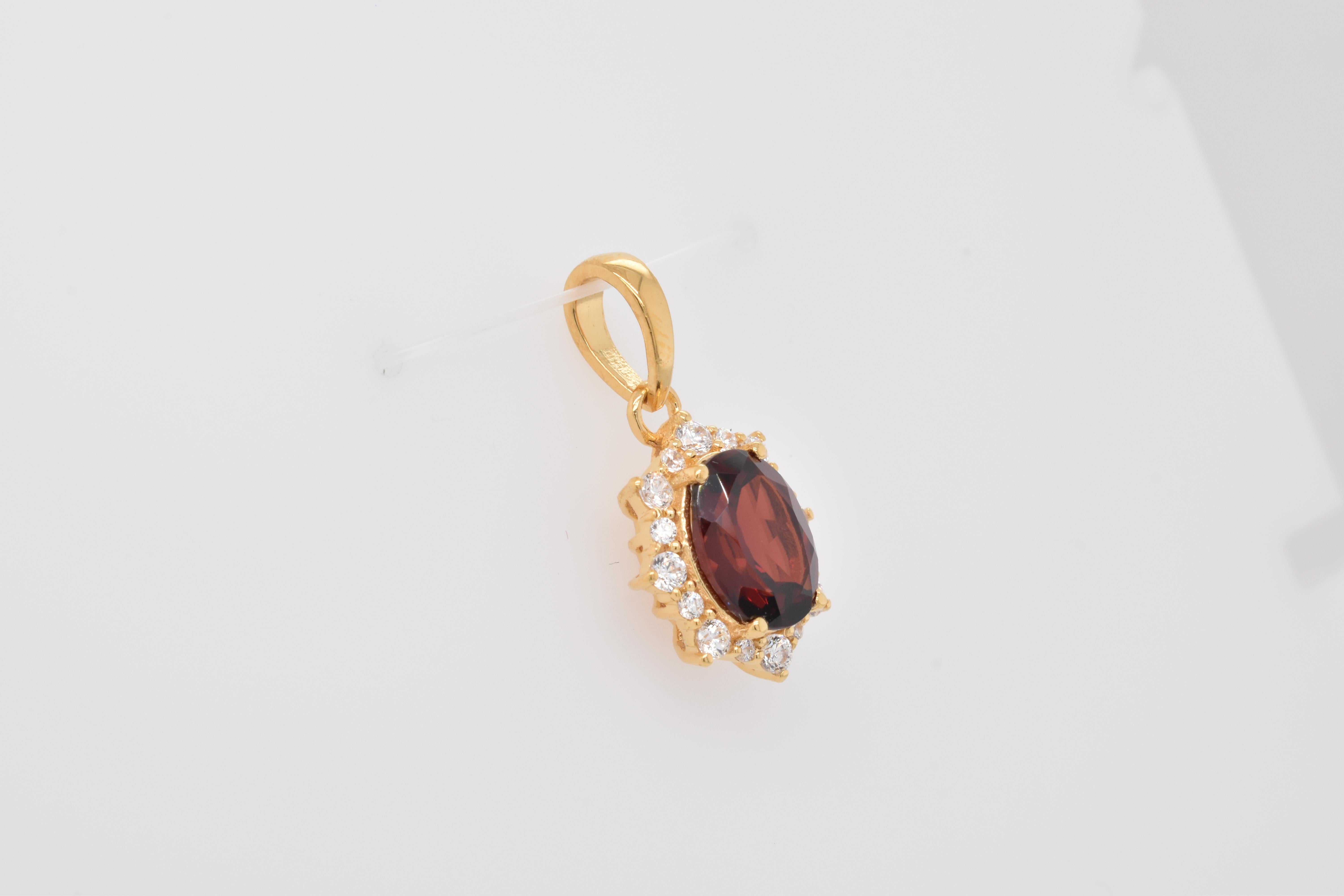 Oval  Natural Garnet And CZ Yellow Gold Over Sterling Silver Pendant In New Condition For Sale In Fort Lee, NJ