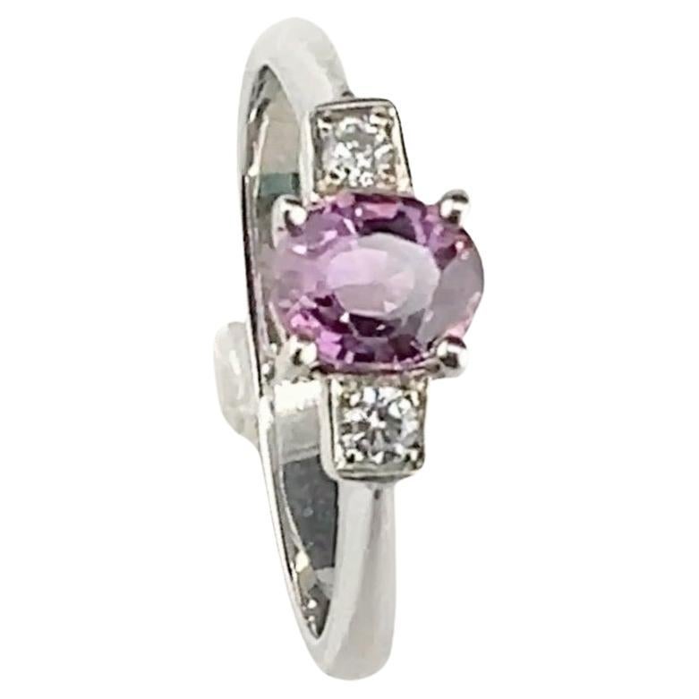 Women's or Men's 1ct Oval-Cut Natural Pink Sapphire Ring with Zircon Accents For Sale