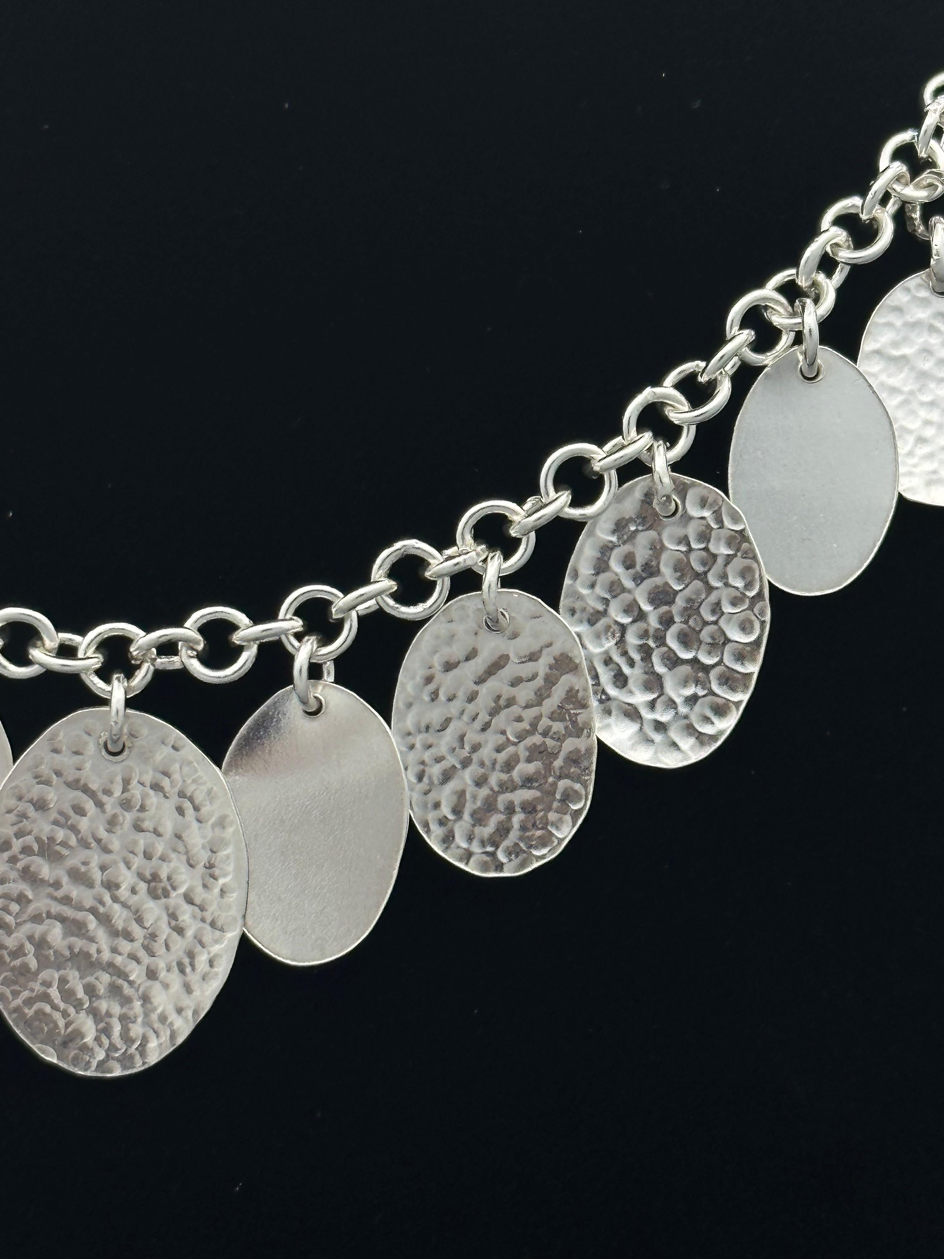 Aesthetic Movement Oval necklace For Sale
