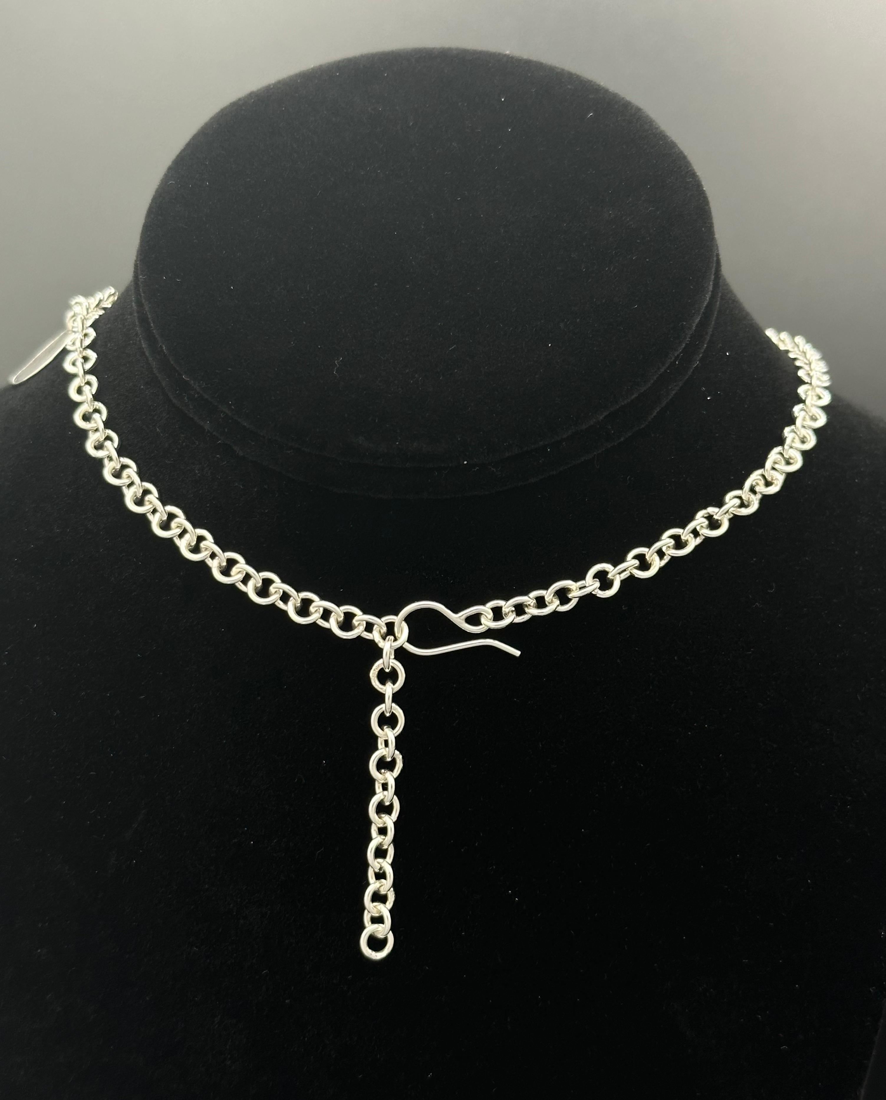 Oval necklace In New Condition For Sale In Plano, TX