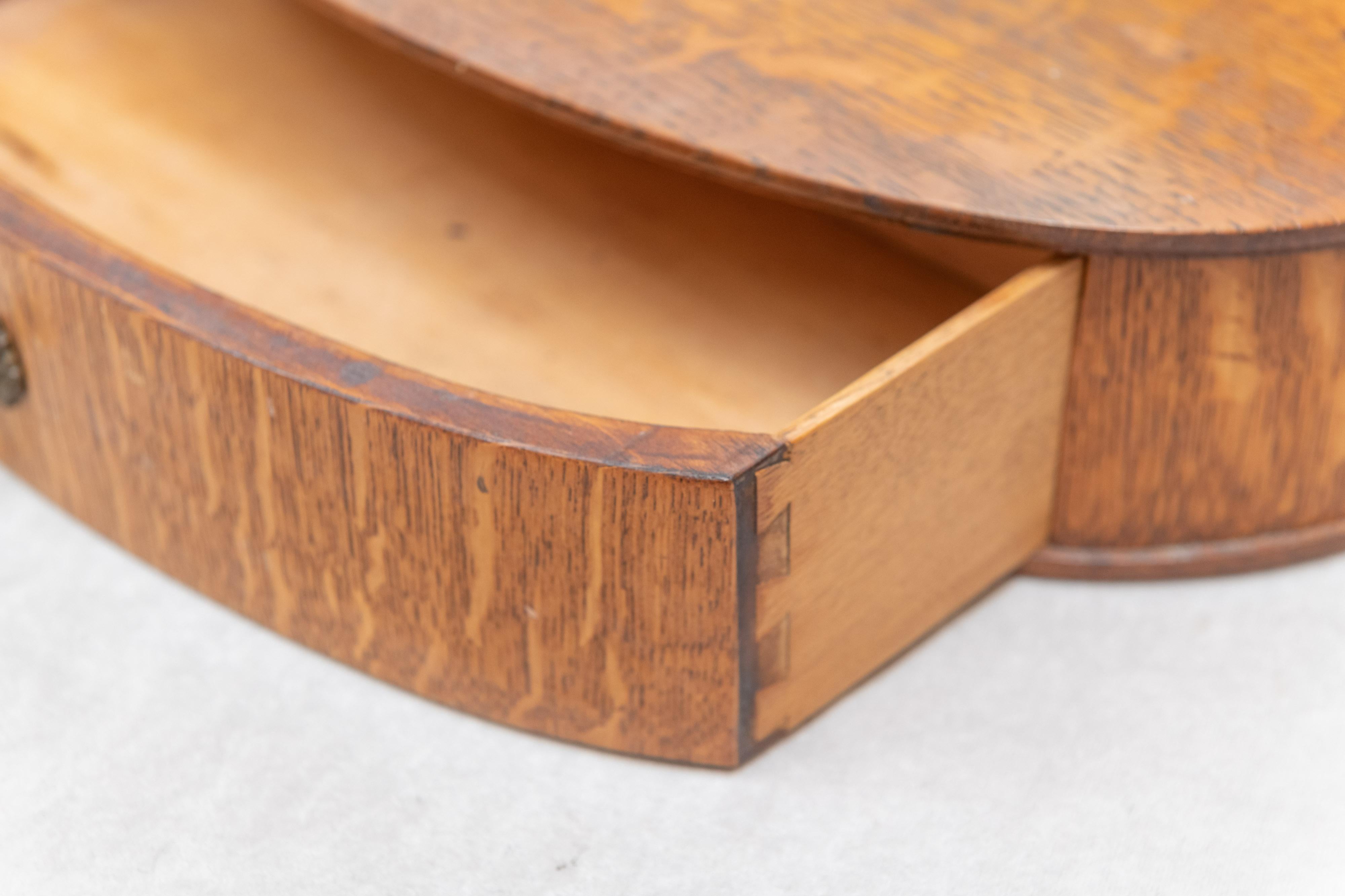 Oval Oak Beveled Mirror on Stand, circa 1900 In Excellent Condition In Petaluma, CA
