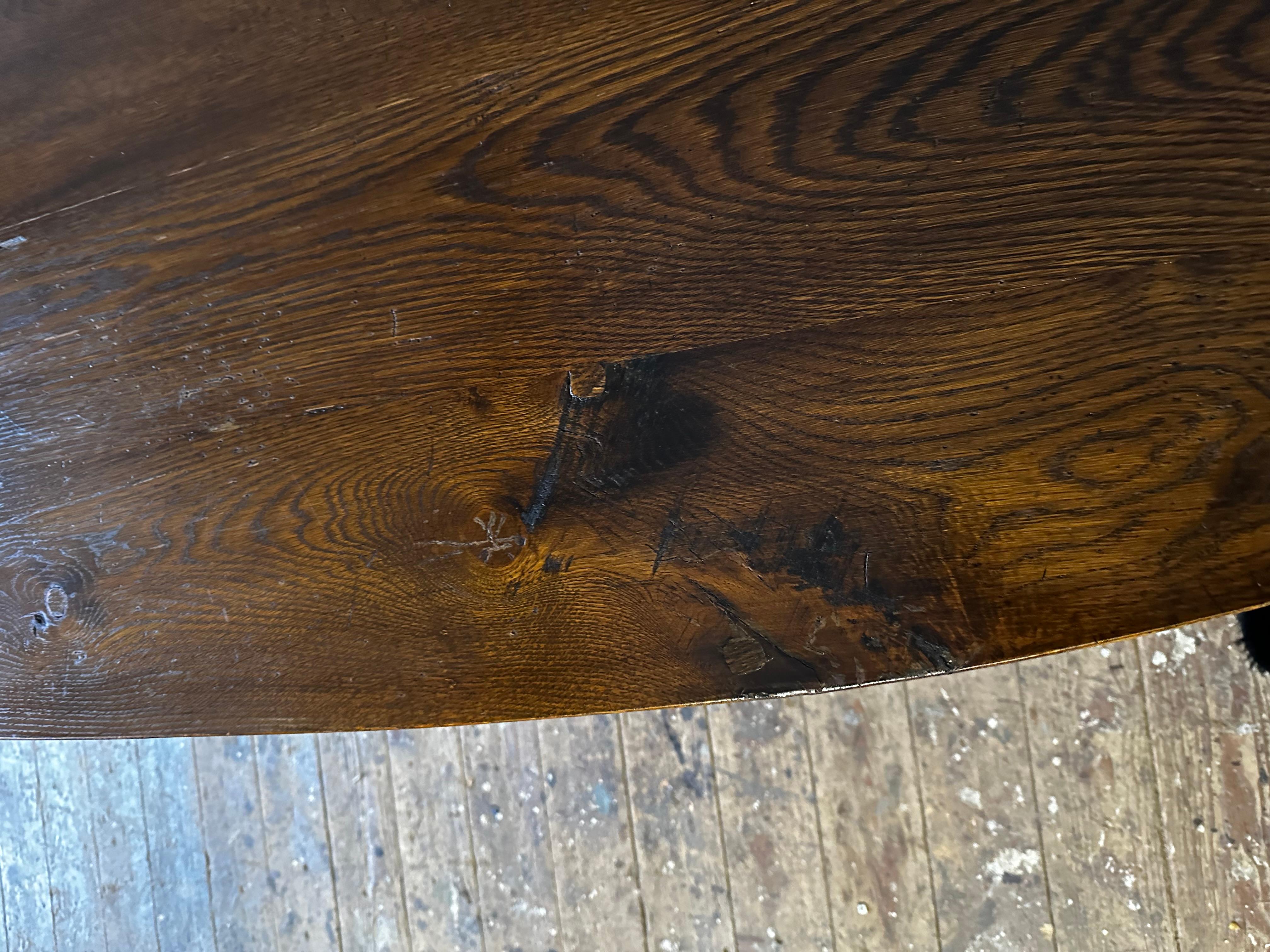 Fer Table de salle à manger ovale avec base en métal