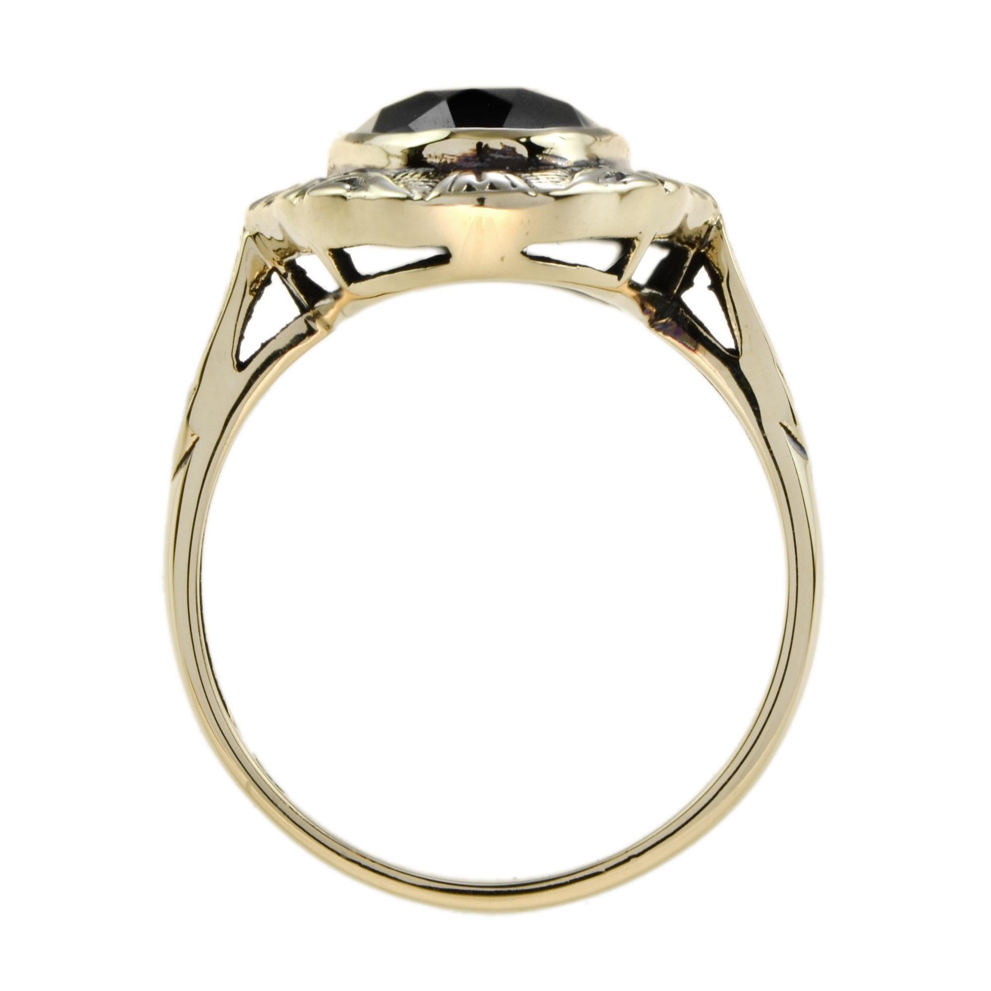 For Sale:  Oval Onyx Vintage Style Cocktail Ring in 9k Yellow Gold 5