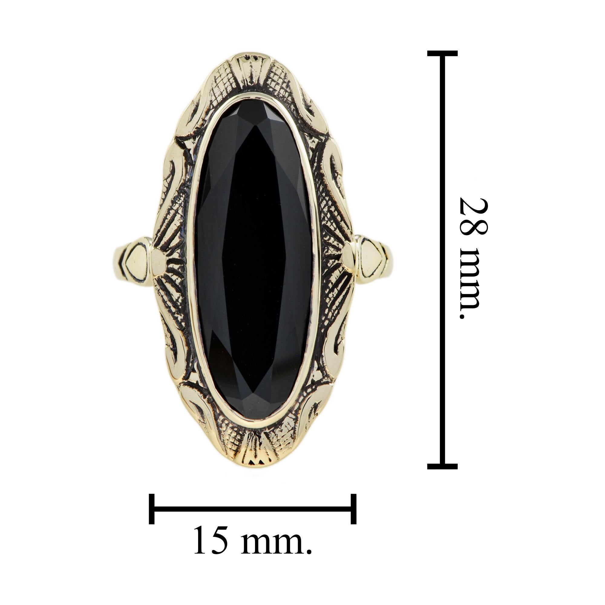 For Sale:  Oval Onyx Vintage Style Cocktail Ring in 9k Yellow Gold 6