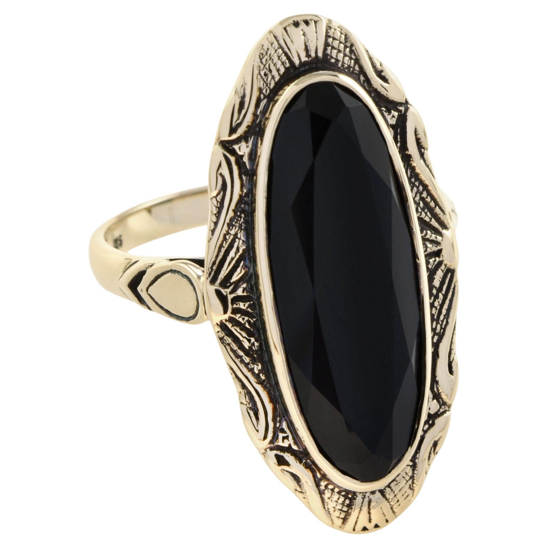 Bague de cocktail ovale de style vintage en or jaune 9 carats et onyx