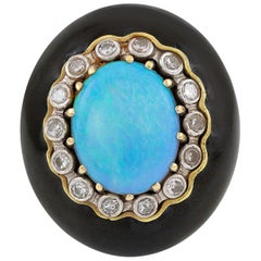 Oval Opal and Onyx Gold Ring