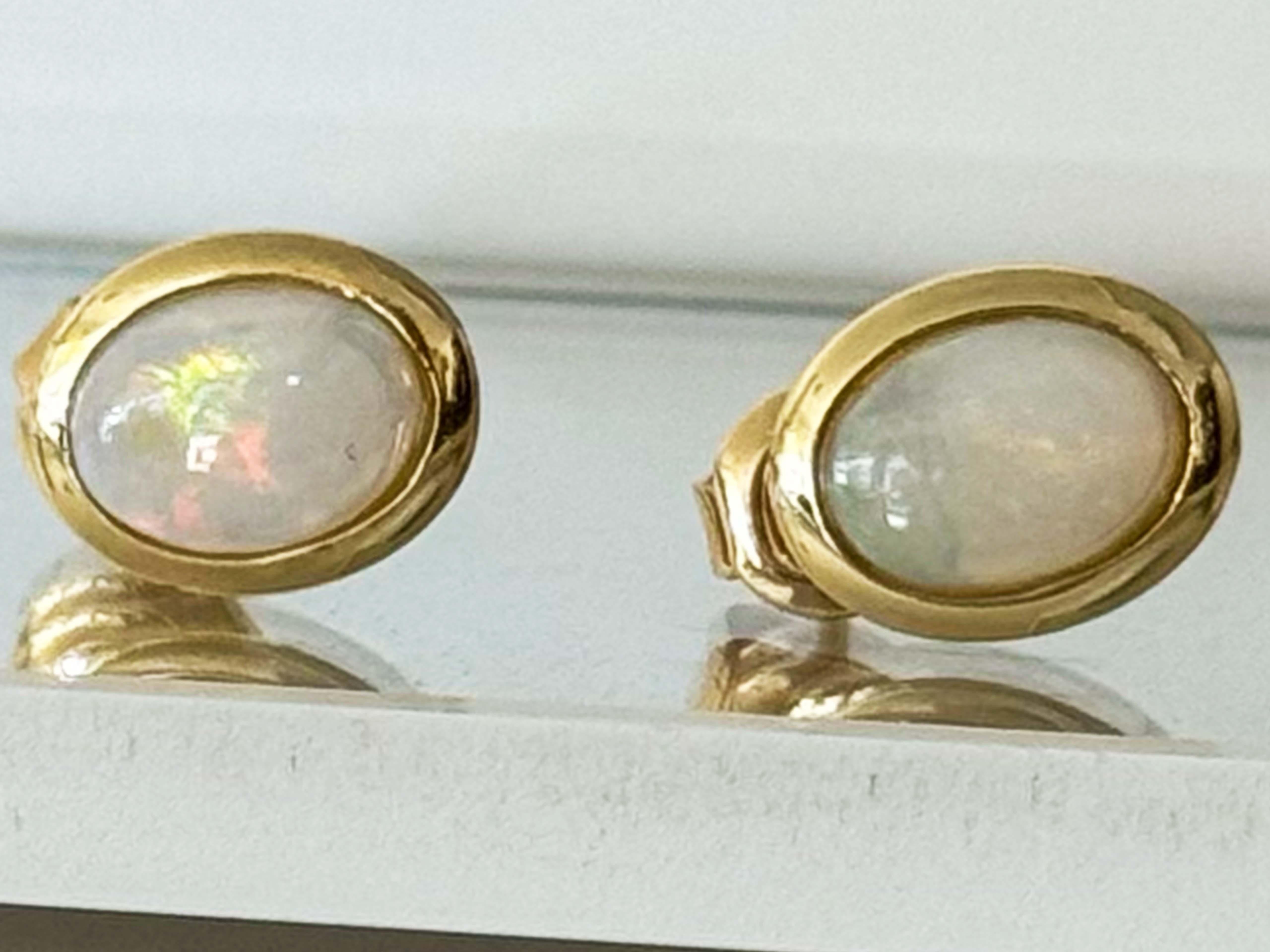 Modern Oval Opal Earrings Solid 14K Yellow Gold For Sale