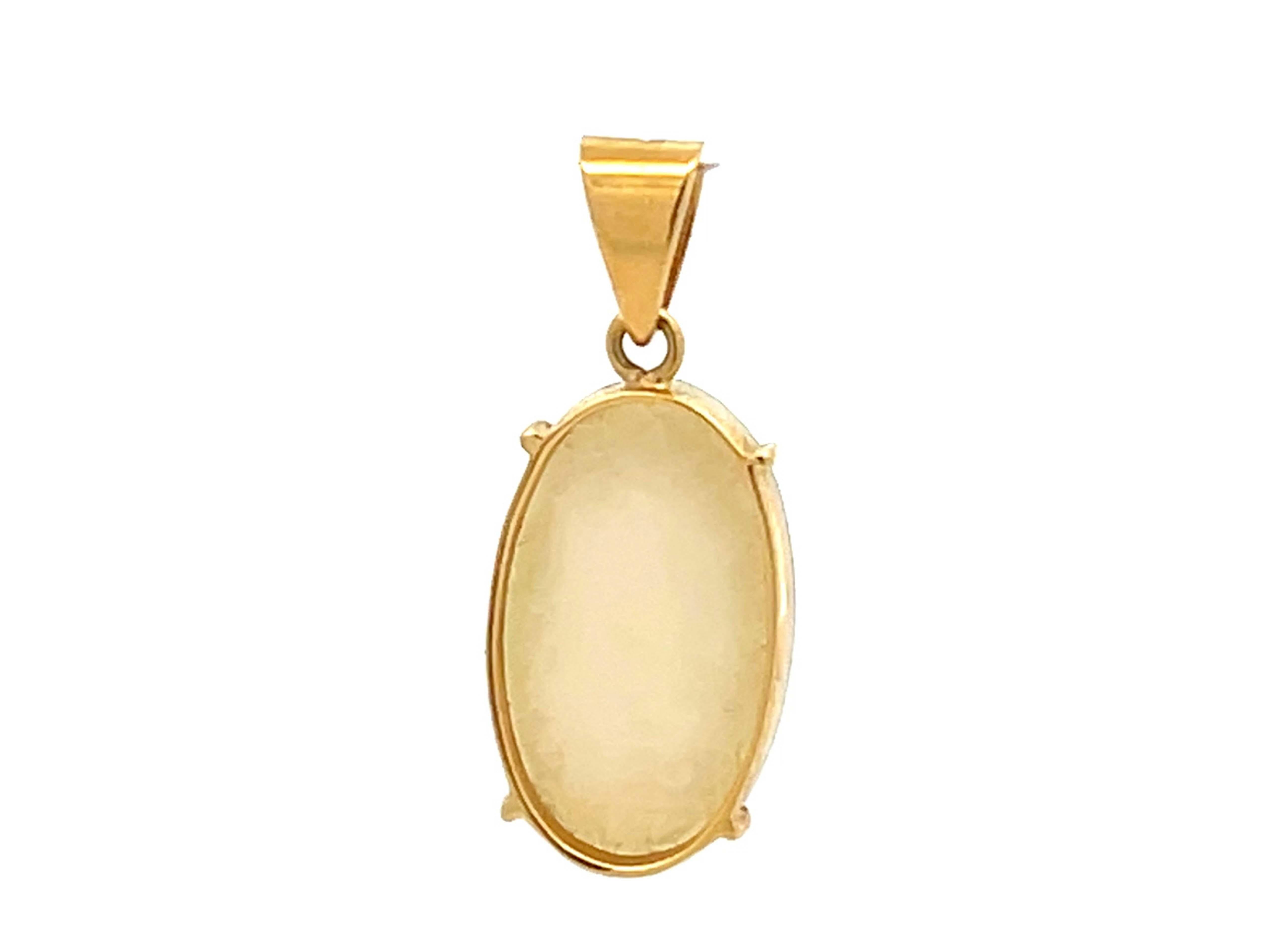 Oval Opal Pendant 18k Yellow Gold For Sale 1
