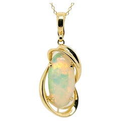 Ovaler Opal-Anhänger in Gelbgold