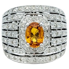 Bague large en or blanc 14 carats, saphir orange ovale et diamants à plusieurs rangées