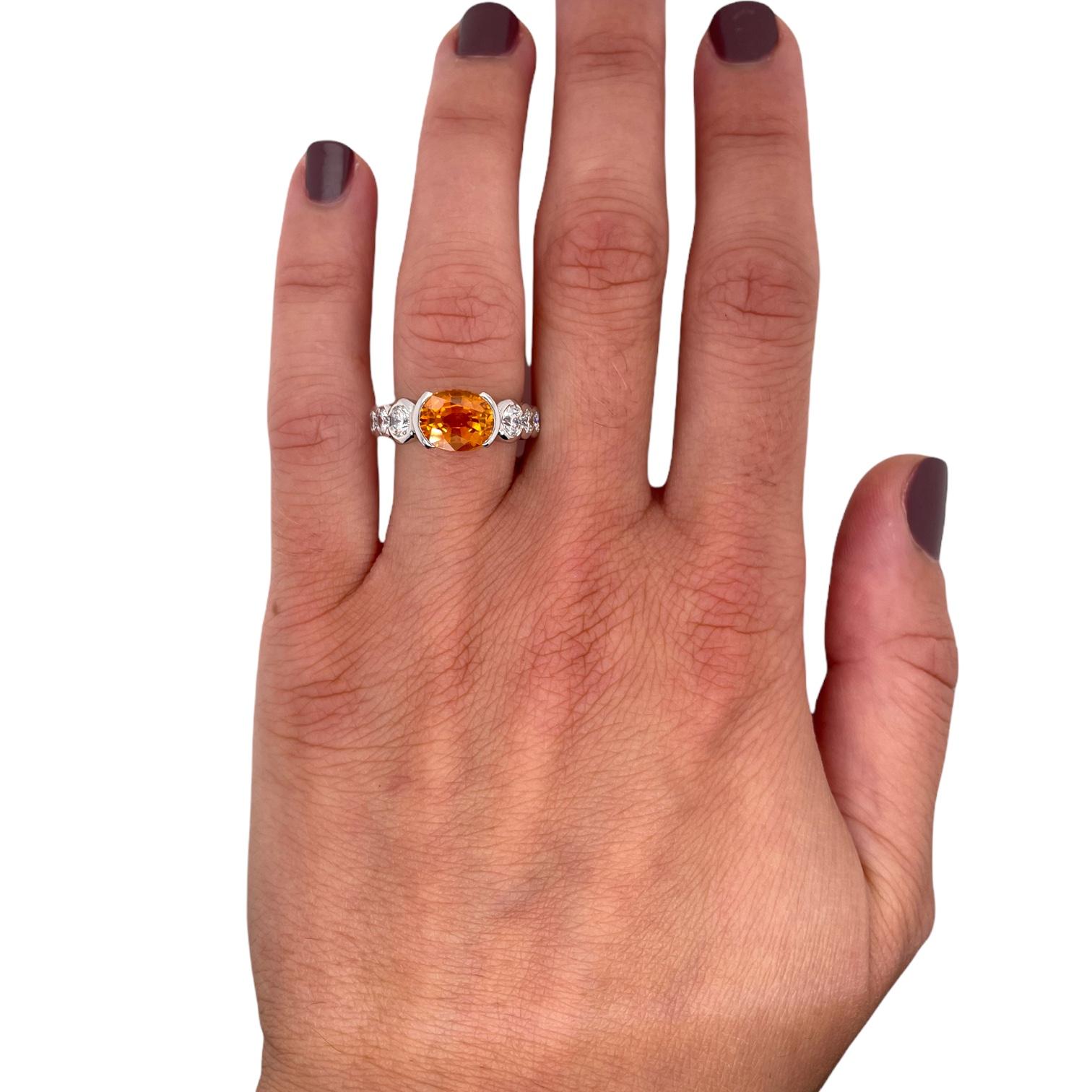 Oval Orange Sapphire & Diamond Ring in 18K White Gold In New Condition For Sale In New York, NY