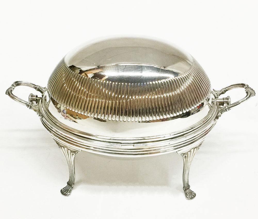 British Oval Oyster Silver Plated Dish with Tilting Lid by Cooper Brothers Sheffield For Sale