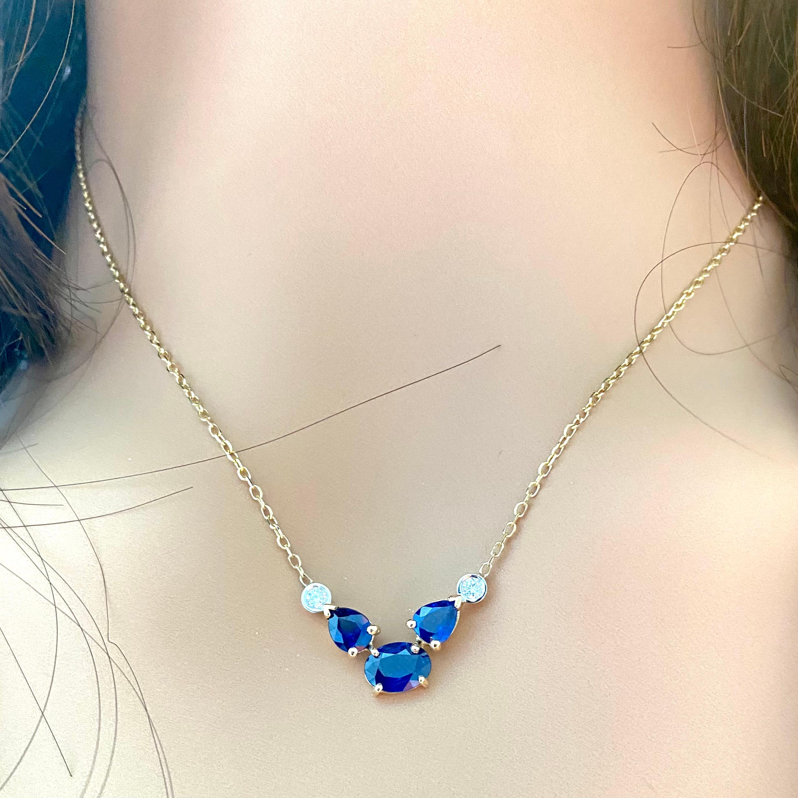 Oval Pear Sapphires Diamonds 2.35 Carat Yellow and White Gold 16.5 Inch Necklace For Sale 3