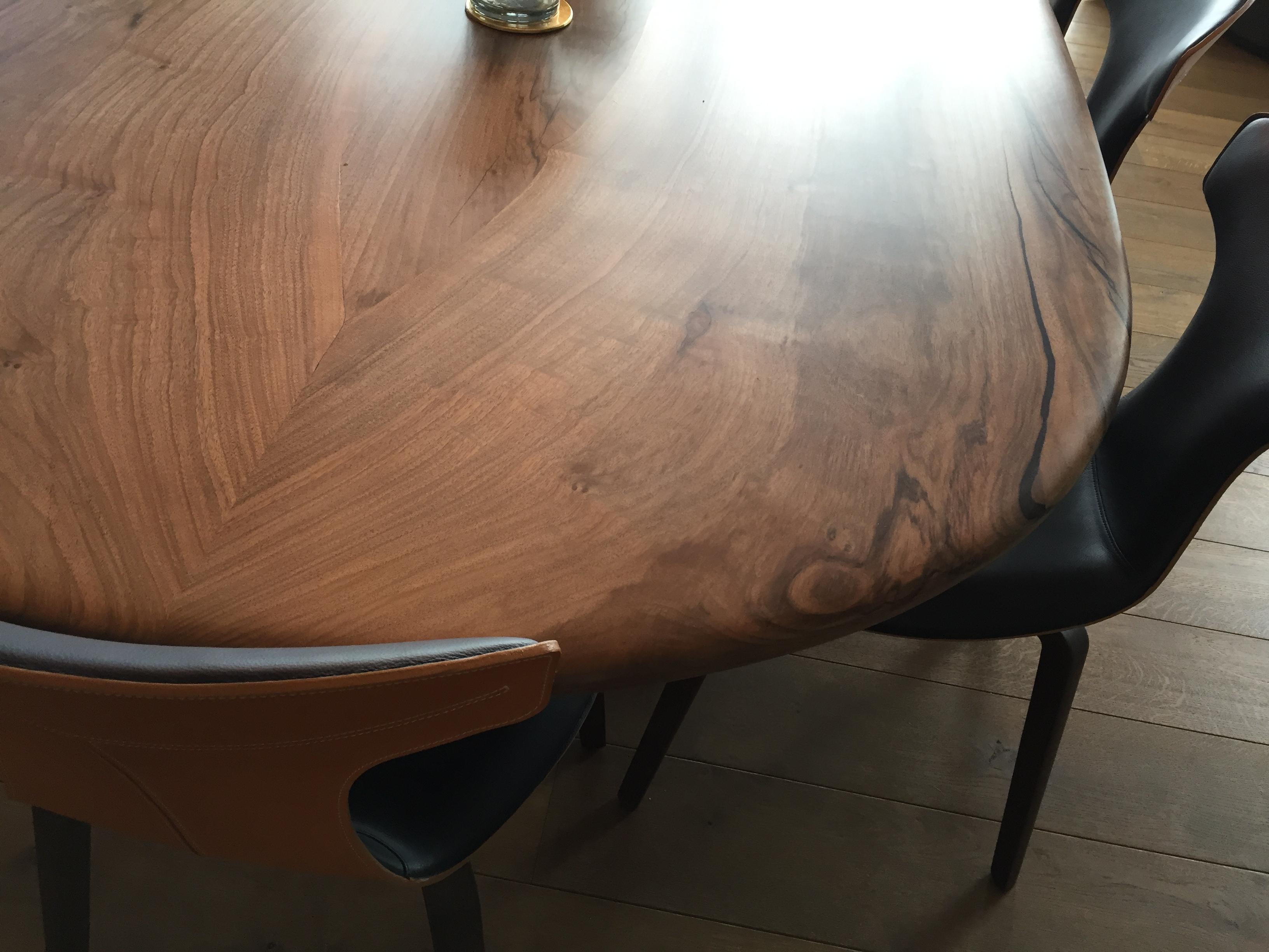 Ovale in Oak Oak con gambe in acciaio cerato di Jonathan Field. In condizioni Nuovo in vendita a London, GB