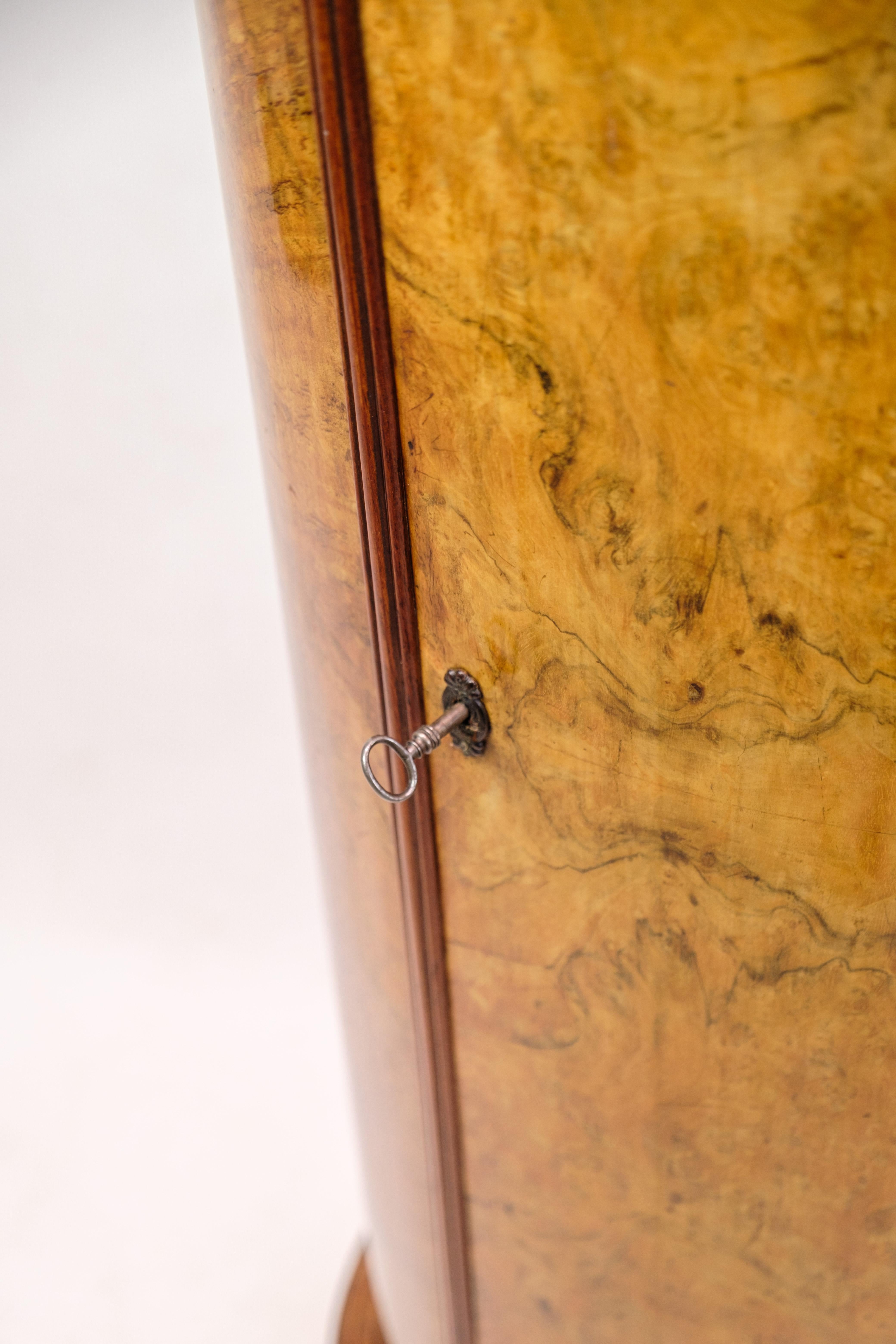 Oval Pedestal Cabinet Made In Walnut And With A Hand-Polished Surface From 1840s For Sale 4