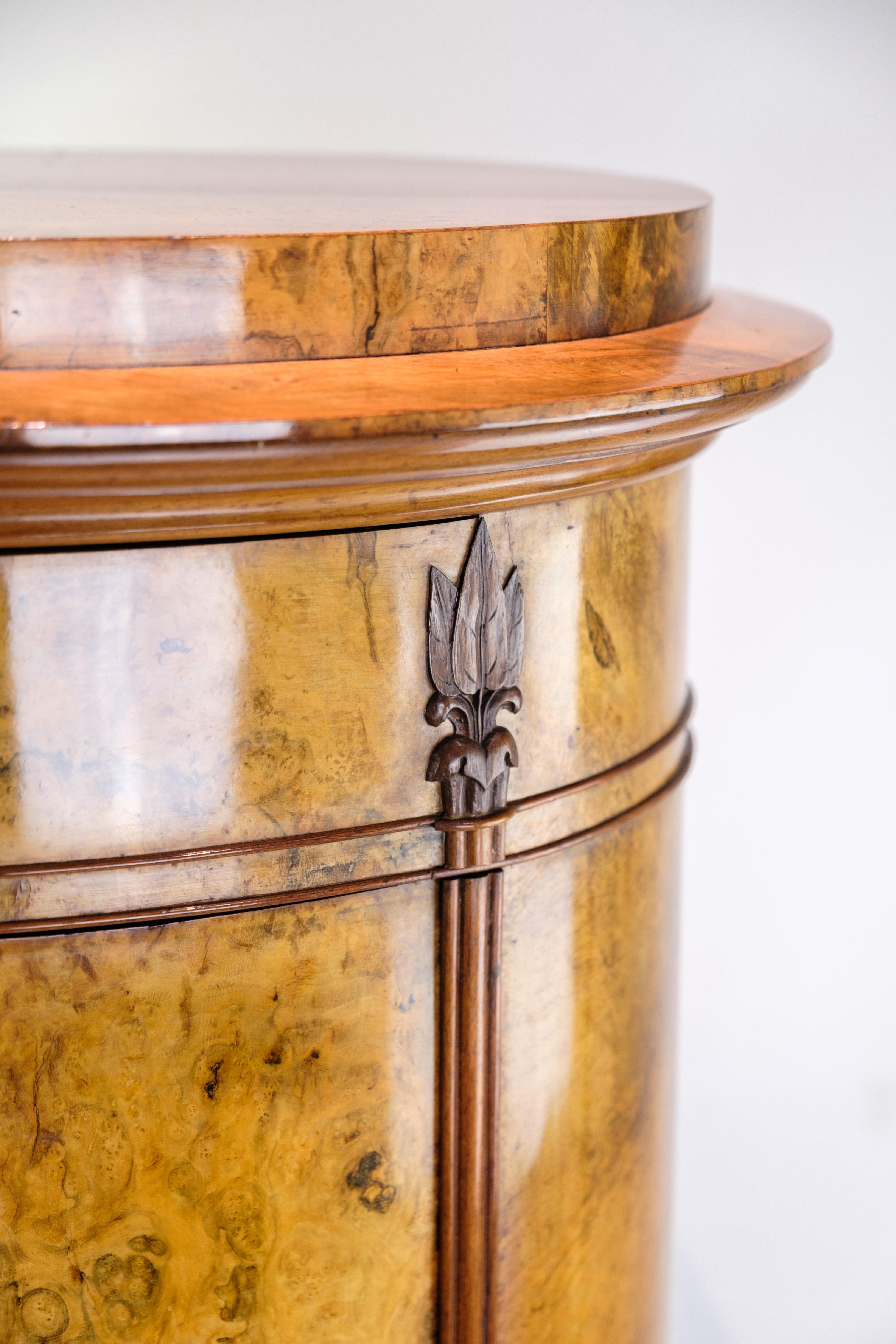 Oval Pedestal Cabinet Made In Walnut And With A Hand-Polished Surface From 1840s For Sale 7
