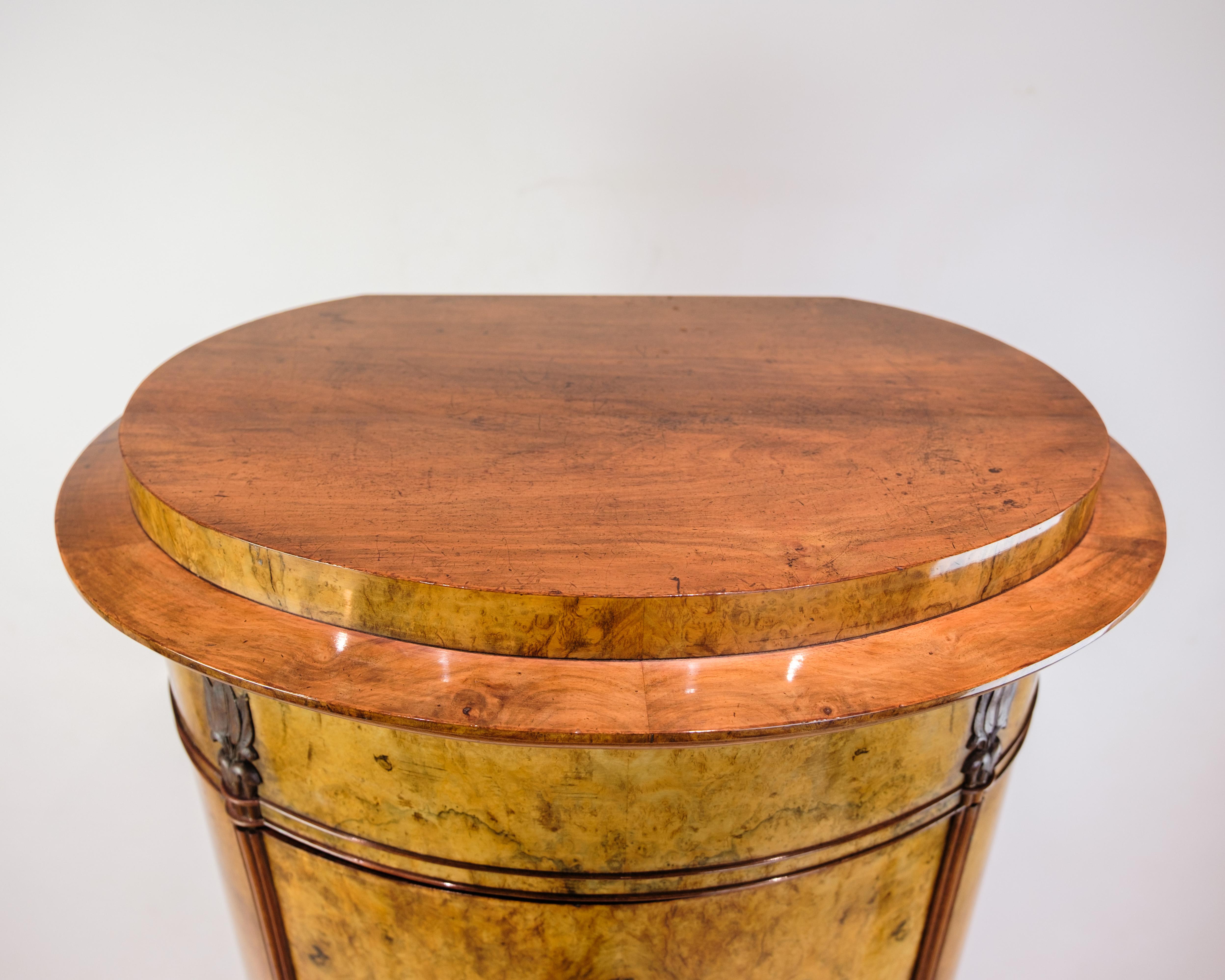 Oval Pedestal Cabinet Made In Walnut And With A Hand-Polished Surface From 1840s In Good Condition For Sale In Lejre, DK