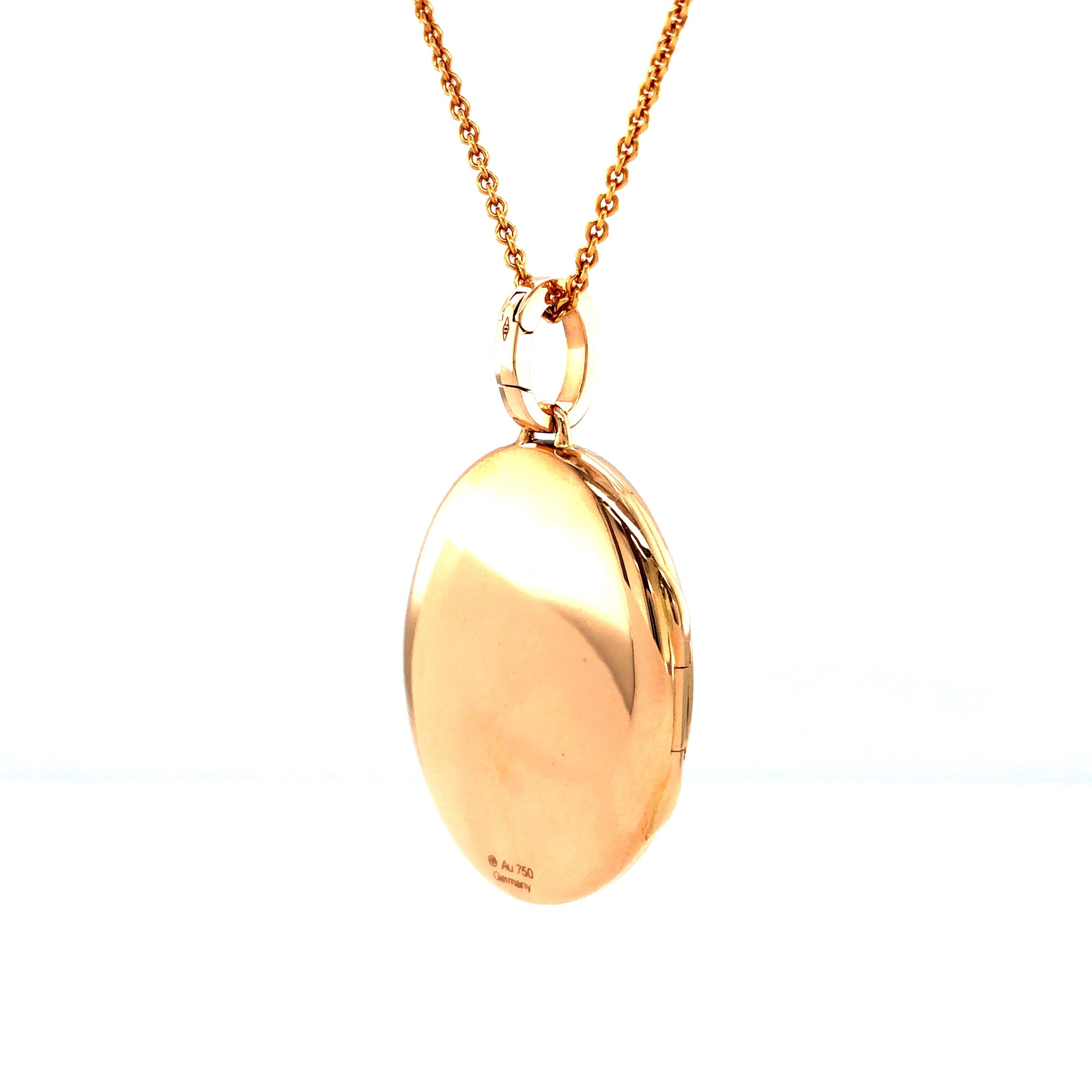 Brilliant Cut Customizable Oval Polished Pendant Locket 18k Rose Gold 50 Diamonds 0.61 ct H VS For Sale