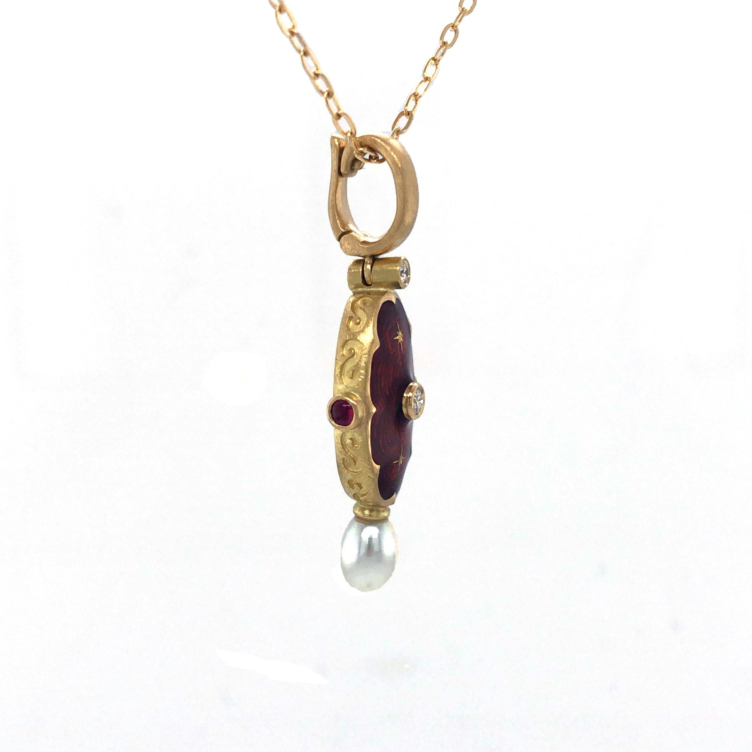 Cabochon Oval Pendant Necklace 18k Yellow Gold Red Enamel 2 Rubies 1 Pearl 2 Star Paillon For Sale