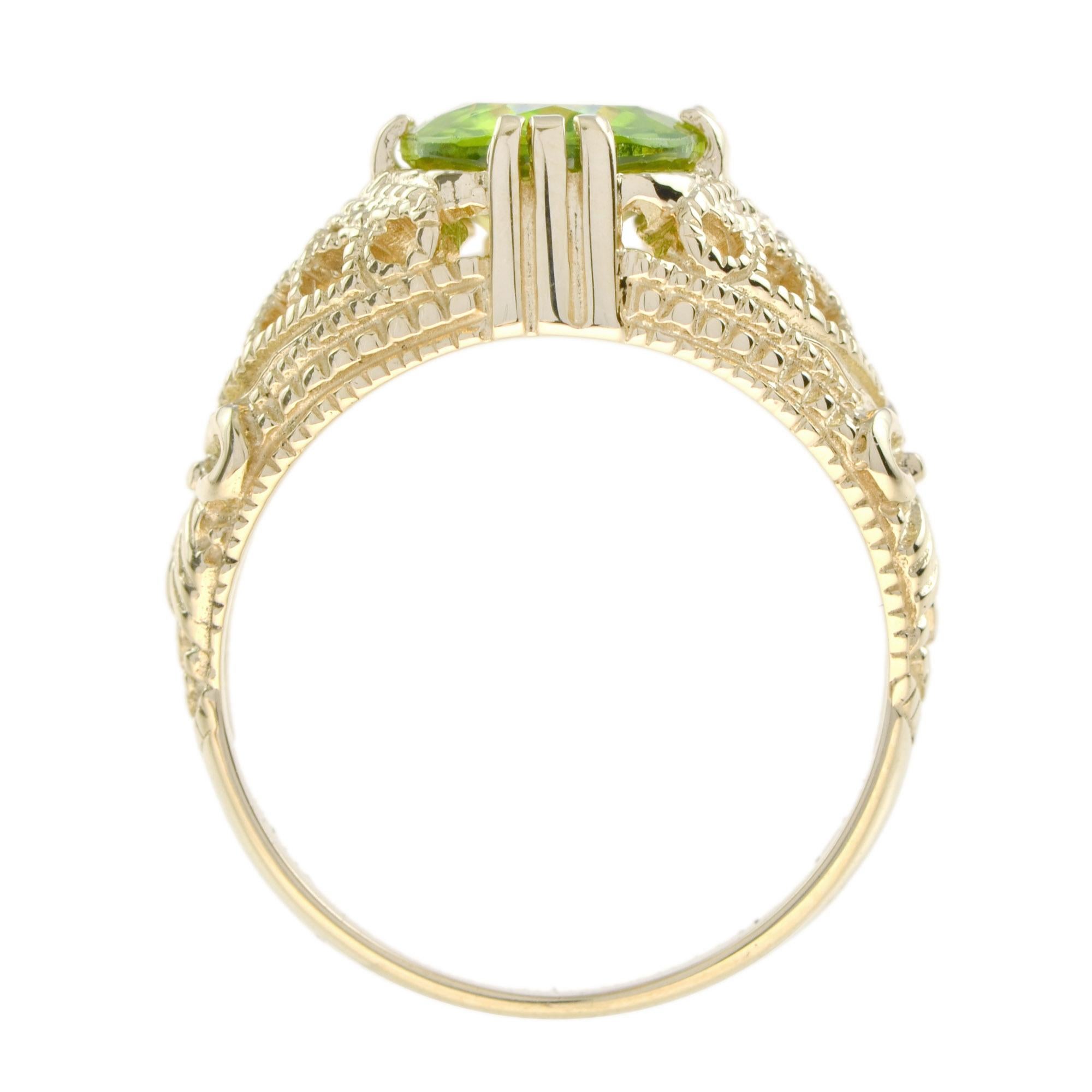 Oval Peridot Filigree Dome Cocktail Ring in 14K Yellow Gold In New Condition In Bangkok, TH