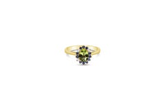Oval Peridot Green Iolite blue and Diamonds Cluster Ring in 18 carat Yellow Gold