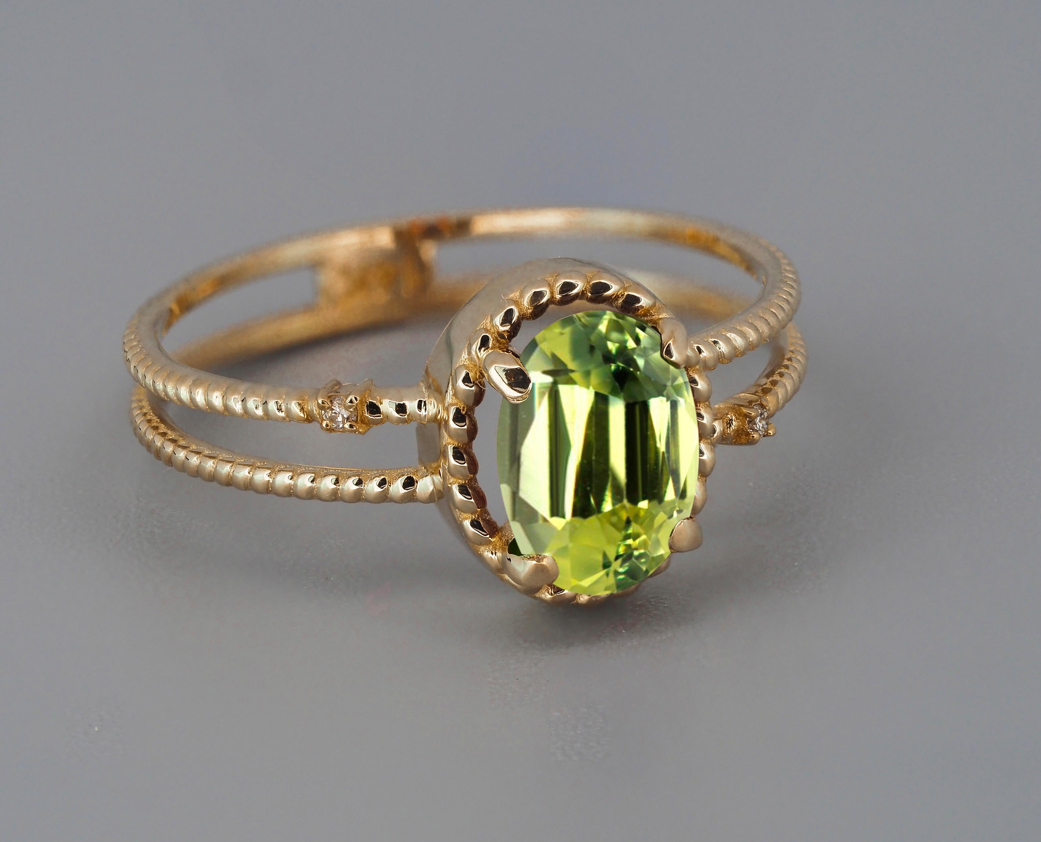 Modern Oval Peridot ring.  For Sale