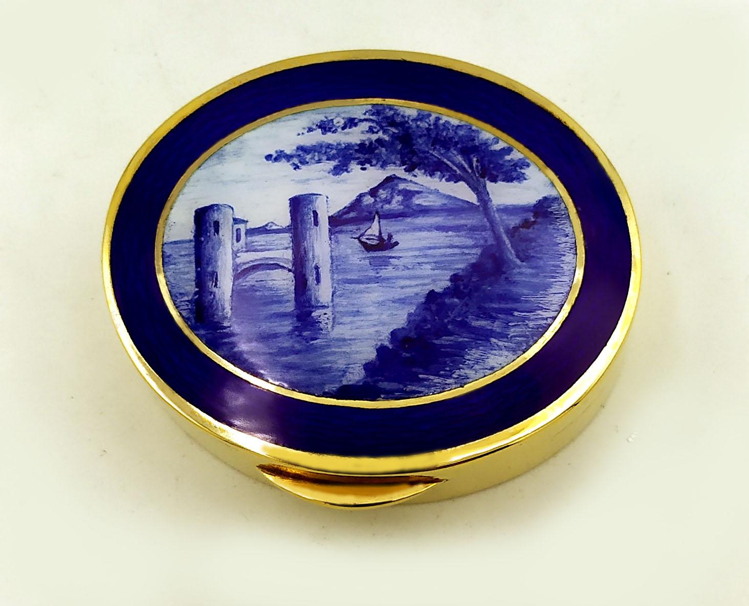 Oval pillbox in 925/1000 sterling silver gold plated with hand painted fine monochrome fire enamelled miniature depicting a landscape in Art Nouveau style. Dimensions cm. 4.5 x 5.5 x 1.4. Weight gr. 70. Designed by Giorgio Salimbeni in 1977 and