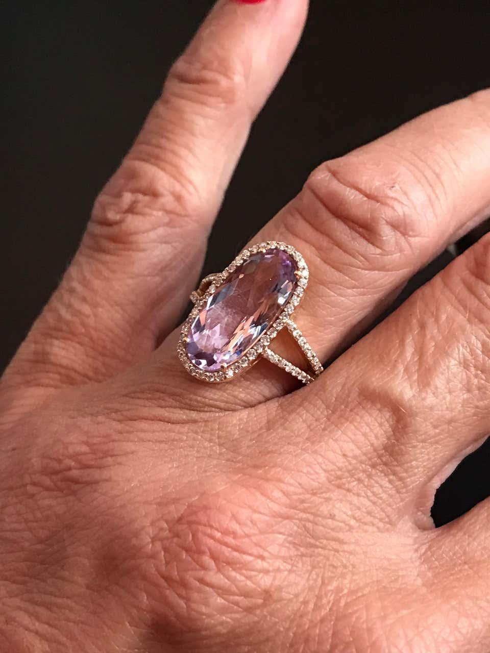 Oval Pink Kunzite and Diamond Ring, 4.88 Carat Tapestry Cut In New Condition In Laguna Hills, CA