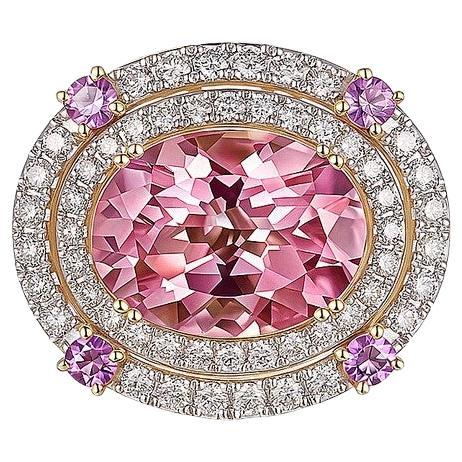 Im Angebot: Oval Pink Sapphire 14K (oder 18k auf Anfrage) Gelbgold Diamant Double Halo Coc ()