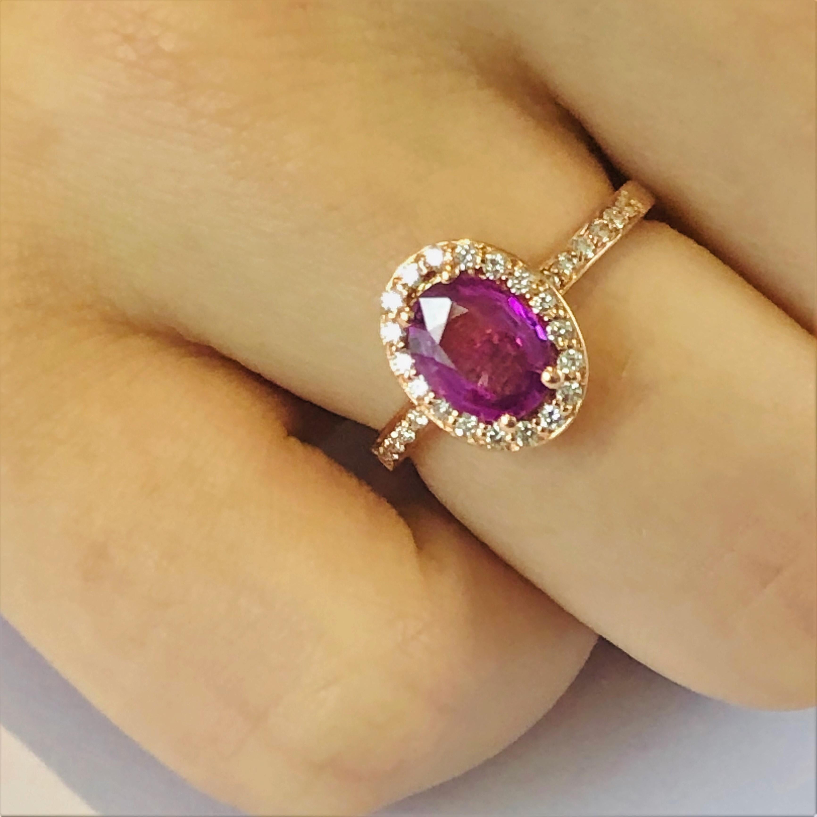 Oval Pink Sapphire and Diamond Rose Gold Cocktail Ring Weighing 1.75 Carat In New Condition In New York, NY