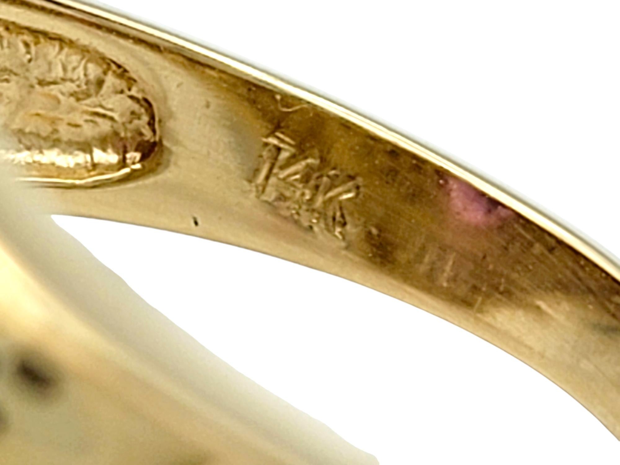 De las mujeres Anillo de Cóctel de Zafiro Rosa Ovalado con Diamantes Baguette y Redondos, Oro de 14 Kilates en venta