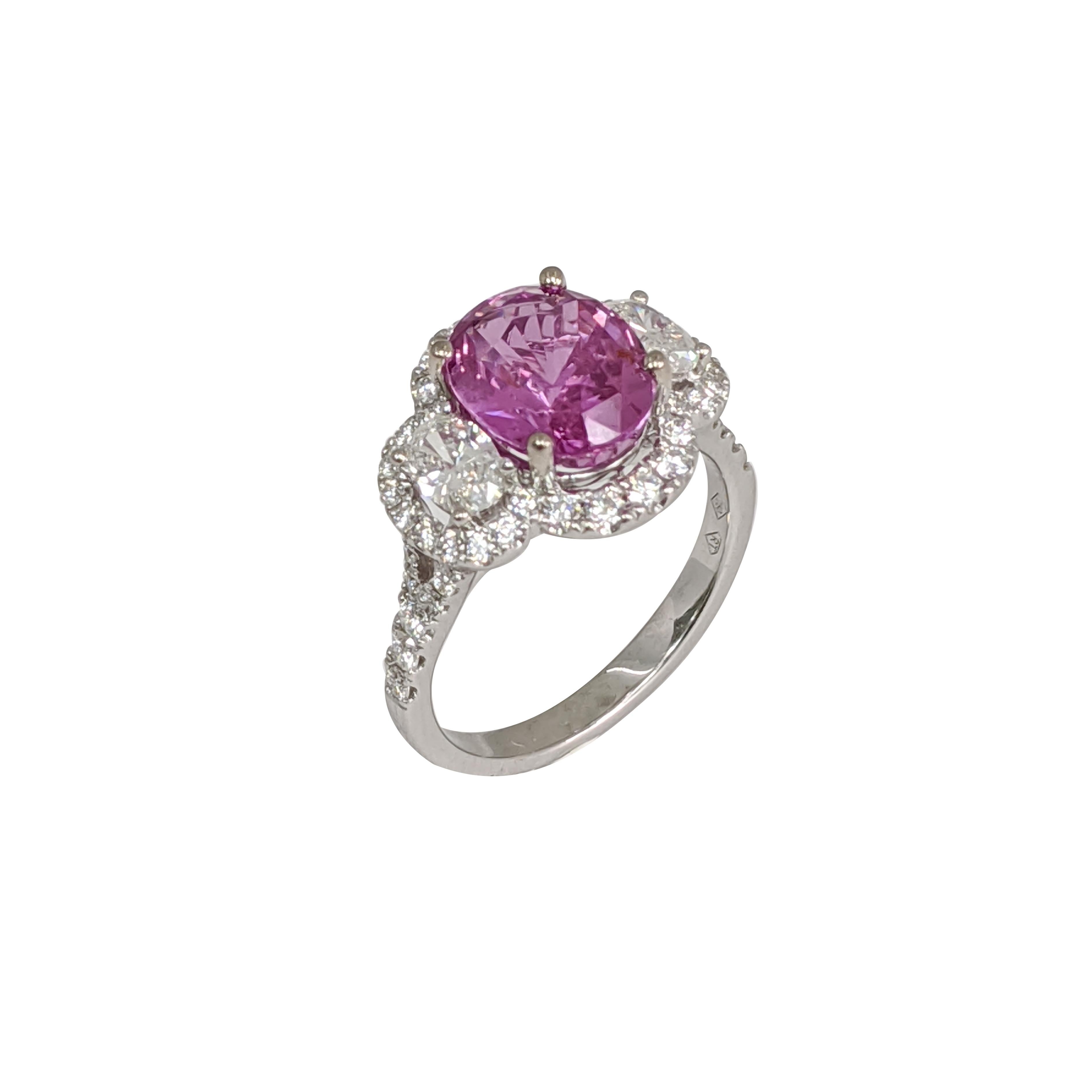 Oval Pink Sapphire/Oval Diamond 3-Stone Platinum Ring #17492 In Excellent Condition In Great Neck, NY