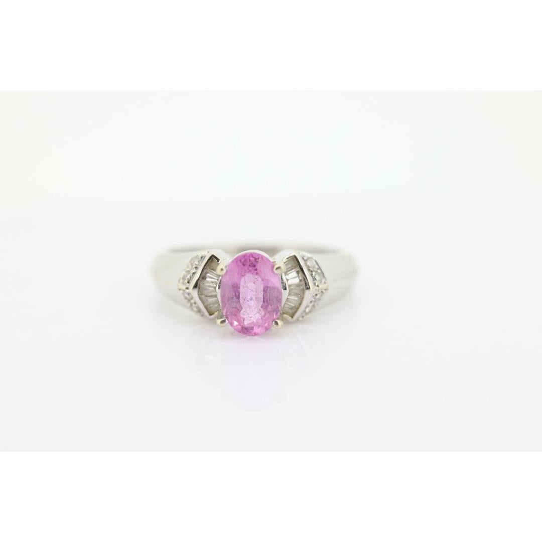 Solitär mit ovalem rosa Saphir Solitär. 14k Weißgold mit Diamant melees im Angebot 6
