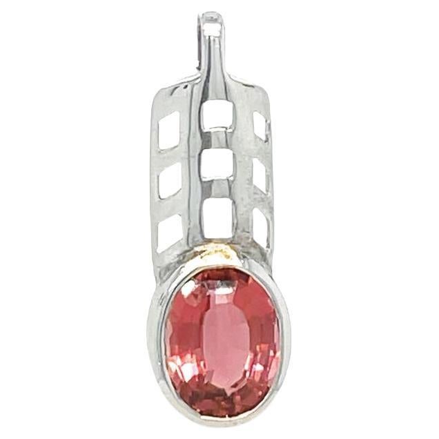 Pendentif en or blanc avec tourmaline rose ovale